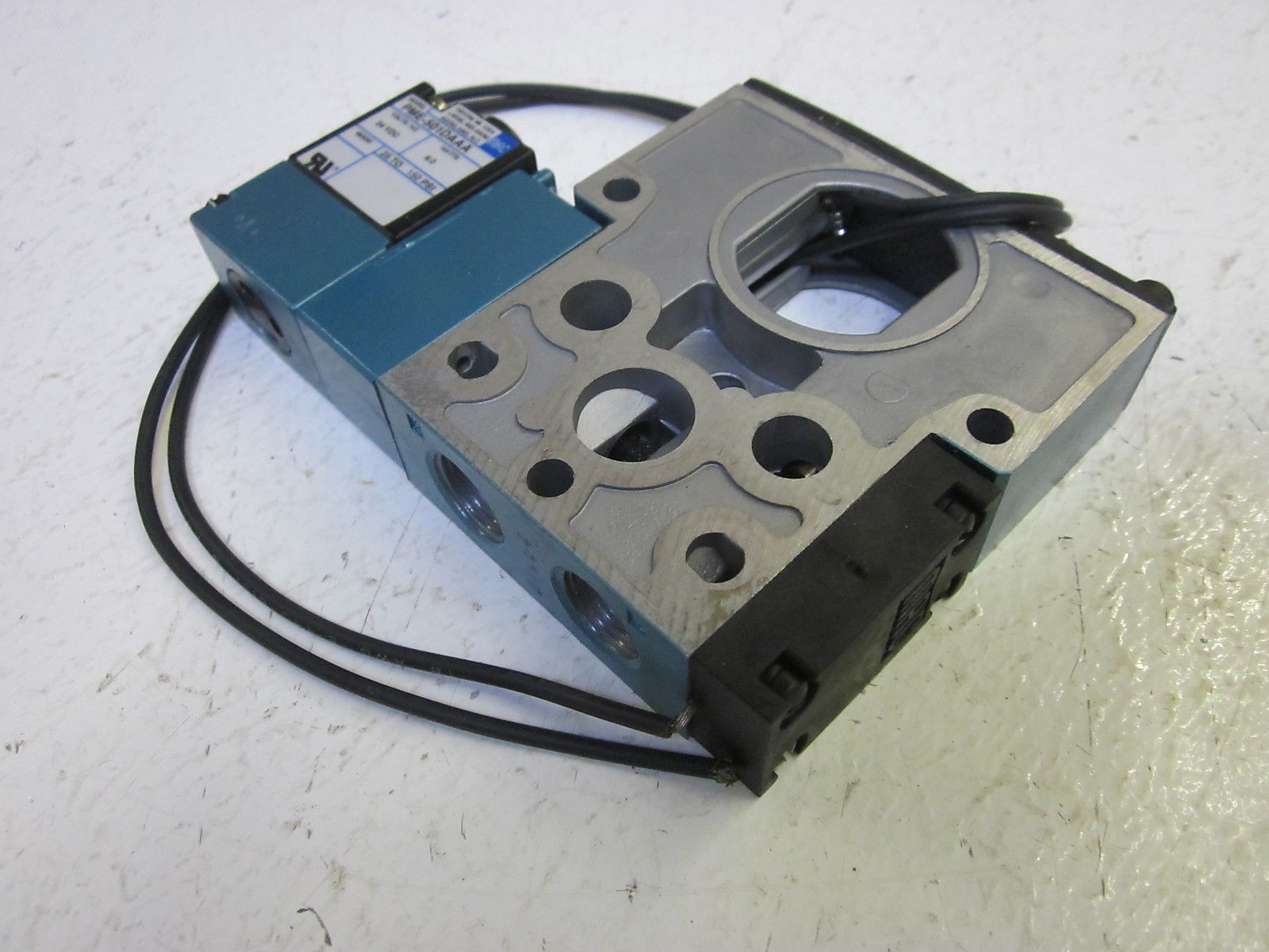 MAC 811C-PM-501DA-163 VALVE 24VDC  UNMP