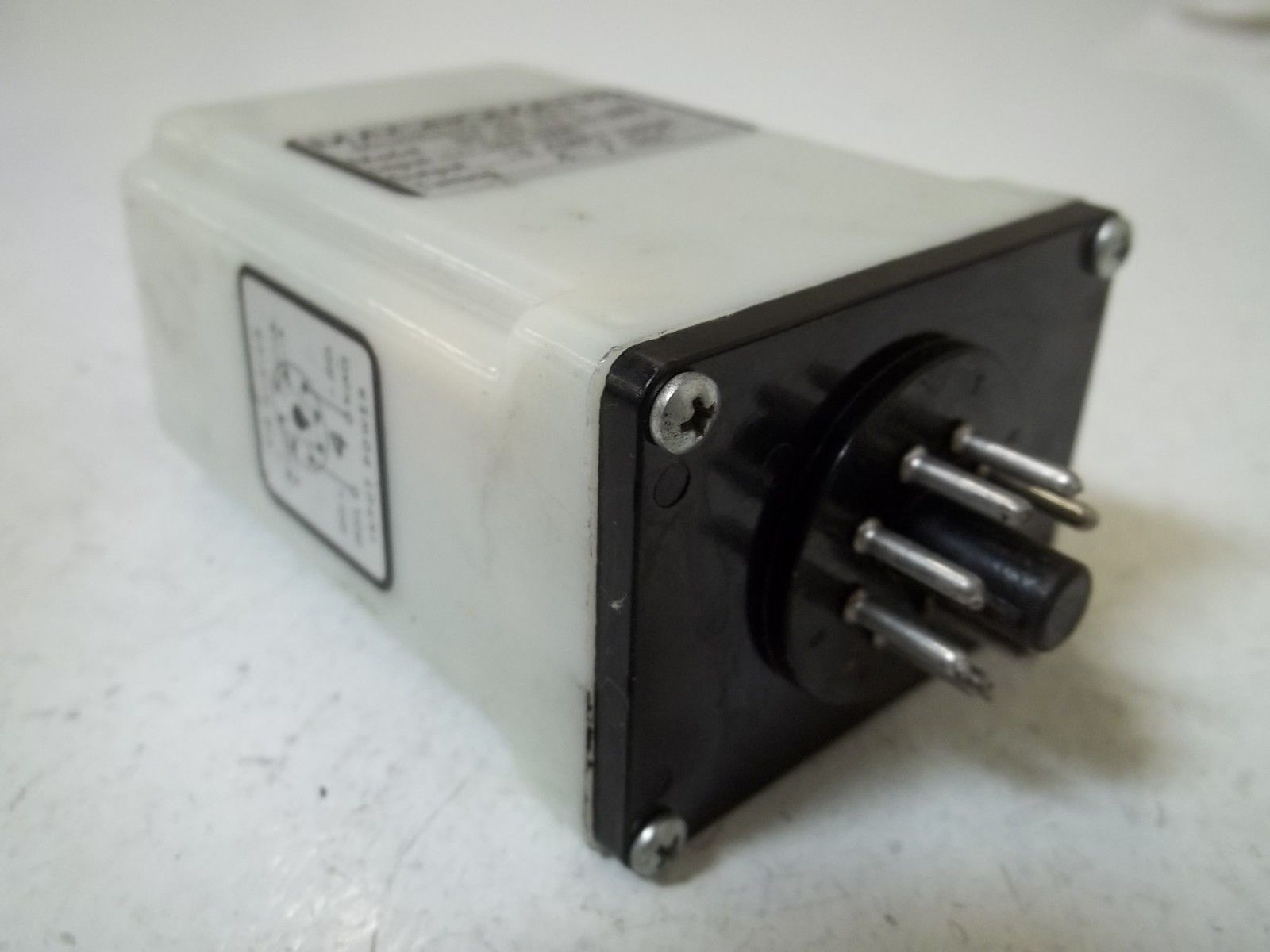 MACROMATIC SS57122-C-830 TIMER 5-7SEC. UNMP