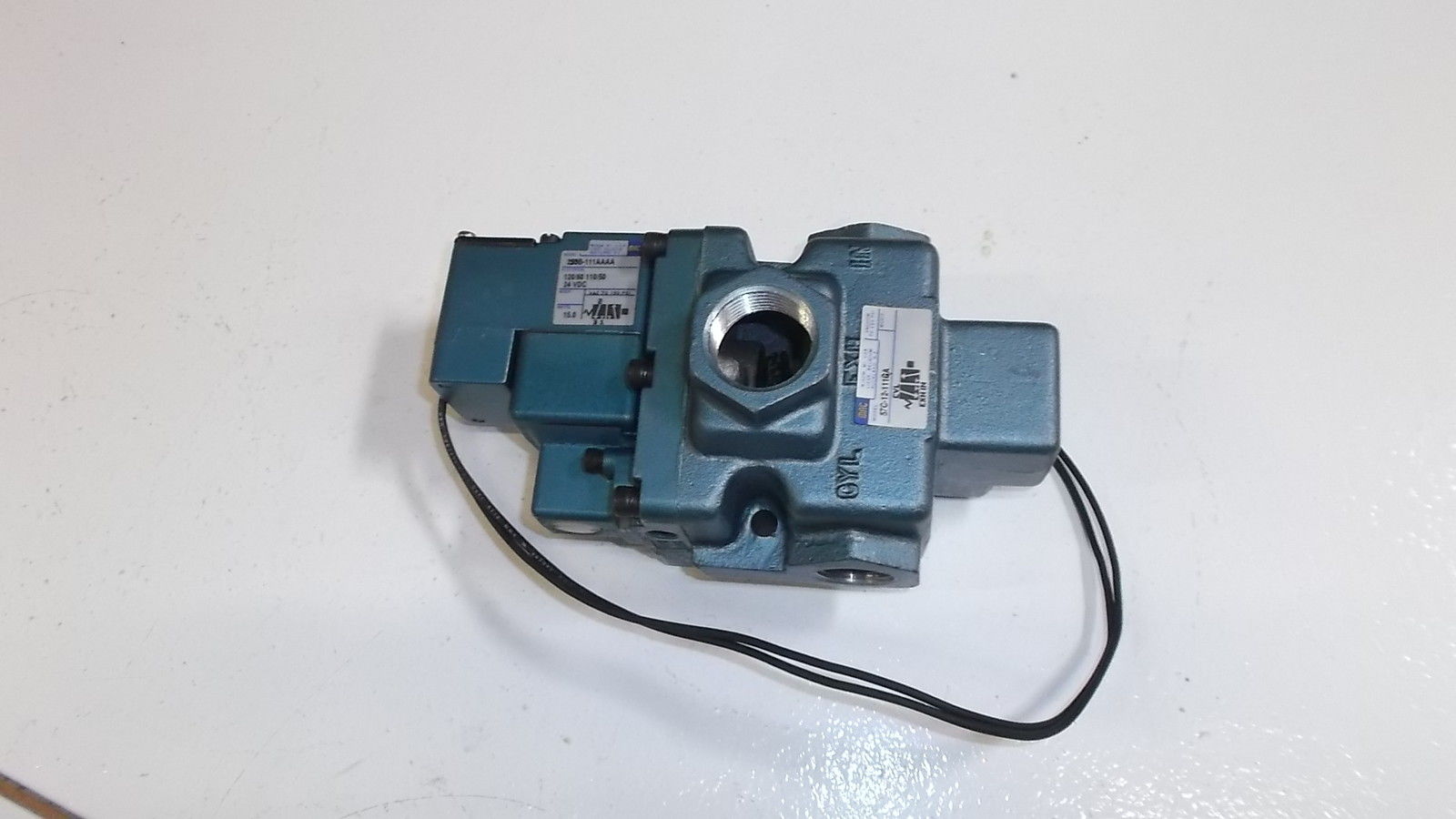 MAC VALVE 57C-12-111GA *USED*