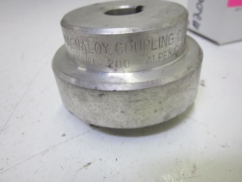 MAGNALOY COUPLING MODEL 200 M200 0026 11/16 X 3/16 HUB  *USED*