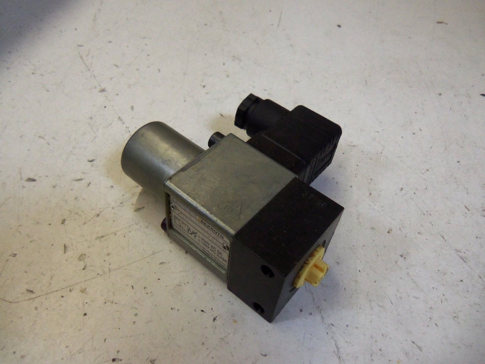 MANNESMANN REXROTH HED 8 0A 12/50 UNMP