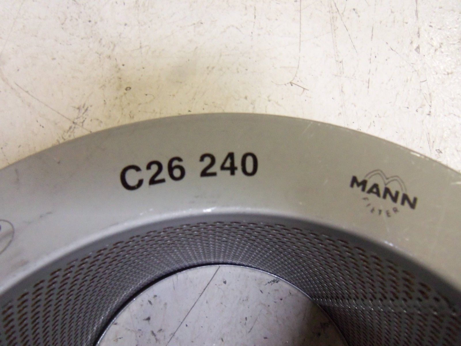 MANN FILTER C26-240 AIR FILTER UNMP