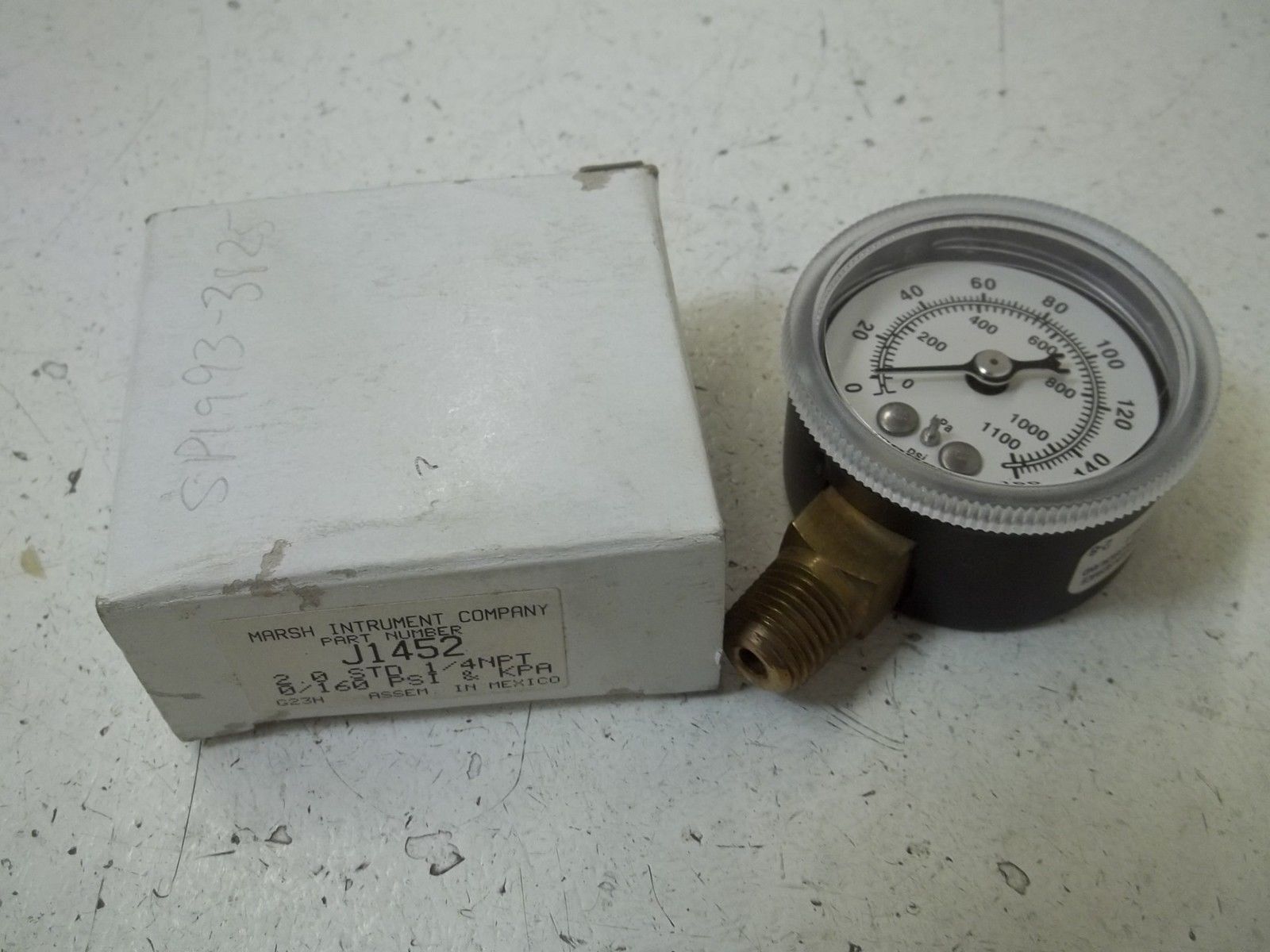 MARSH INTRUMENT COMPANY J1452 1/4" PRESSURE GAUGE 0/160 PSI & KPA *NEW IN BOX*