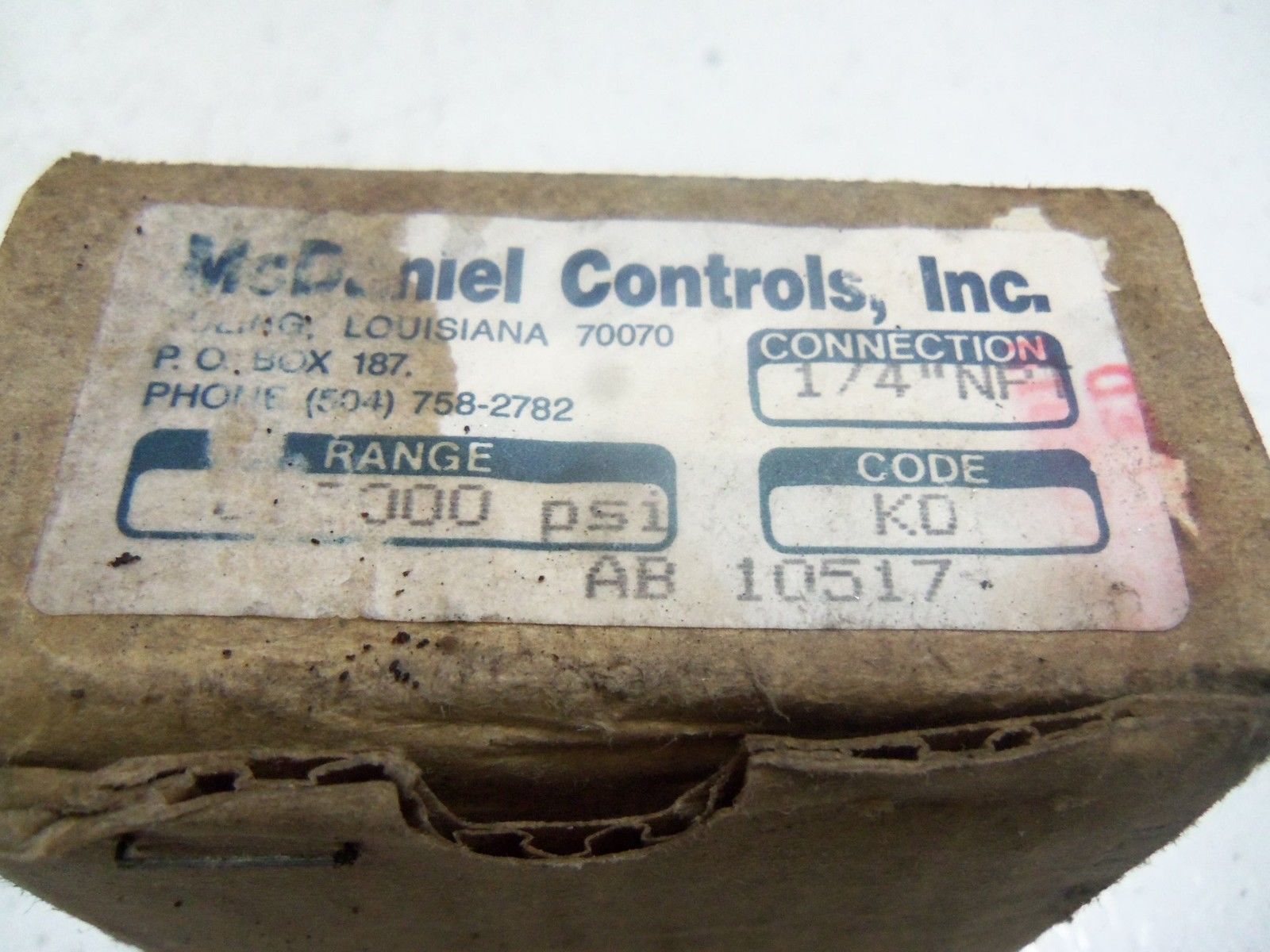 MCDANIEL CONTROLS AB-40517 PRESSURE GAUGE NSMP