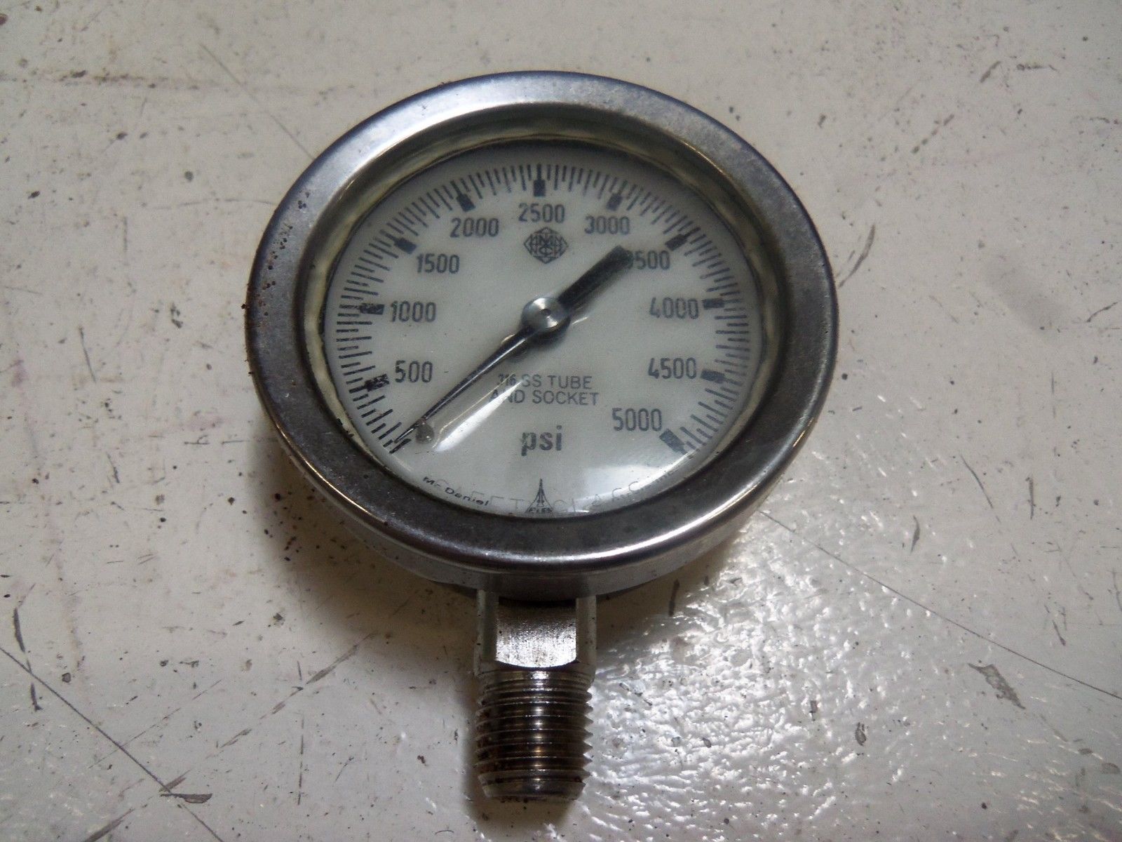MCDANIEL CONTROLS AB-40517 PRESSURE GAUGE NSMP