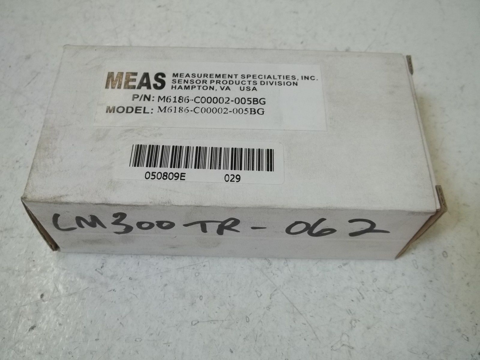 MEAS M6186-C00002-005BG PRESSURE TRANSDUCER *NEW IN BOX*