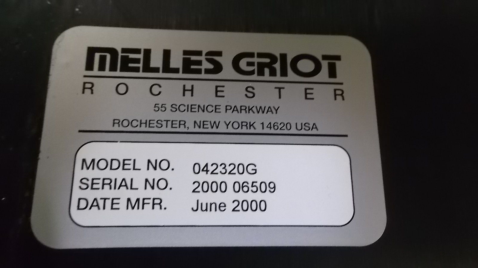 MELLES GRIOT 042320G UNMP