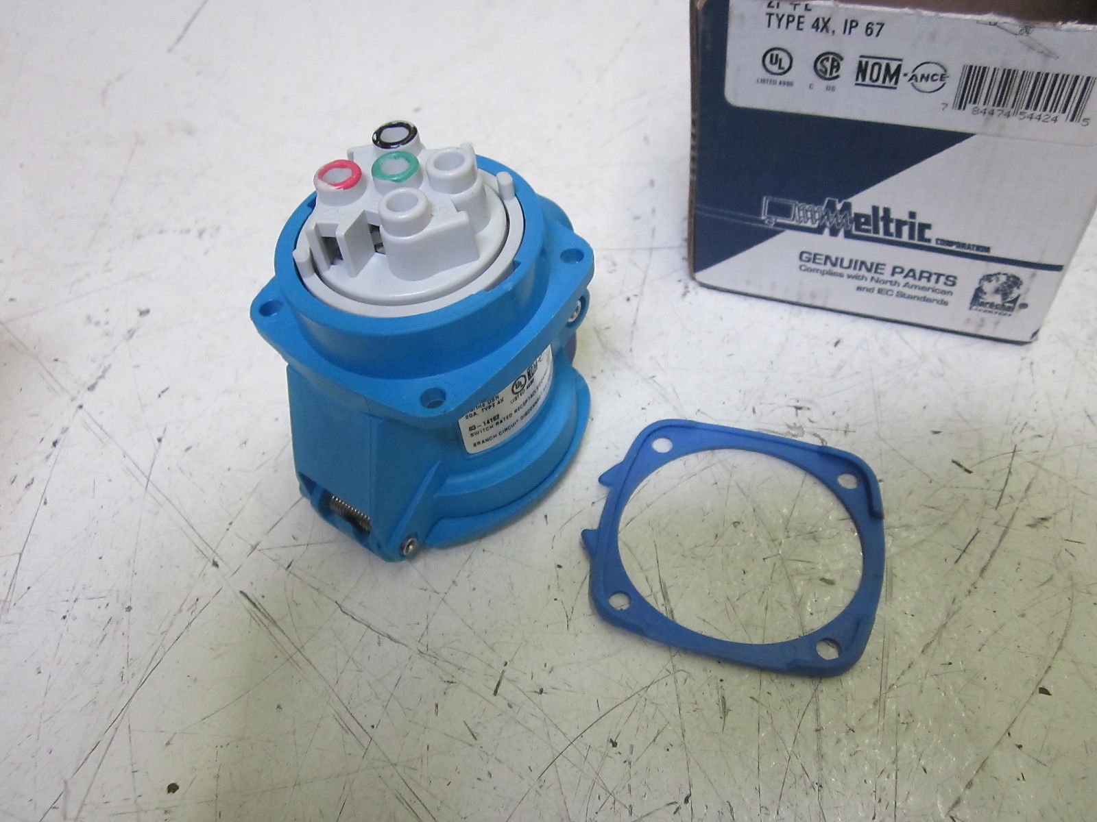 MELTRIC 63-14162 RECEPTACLE / CONNECTOR 20A 208V NSMP