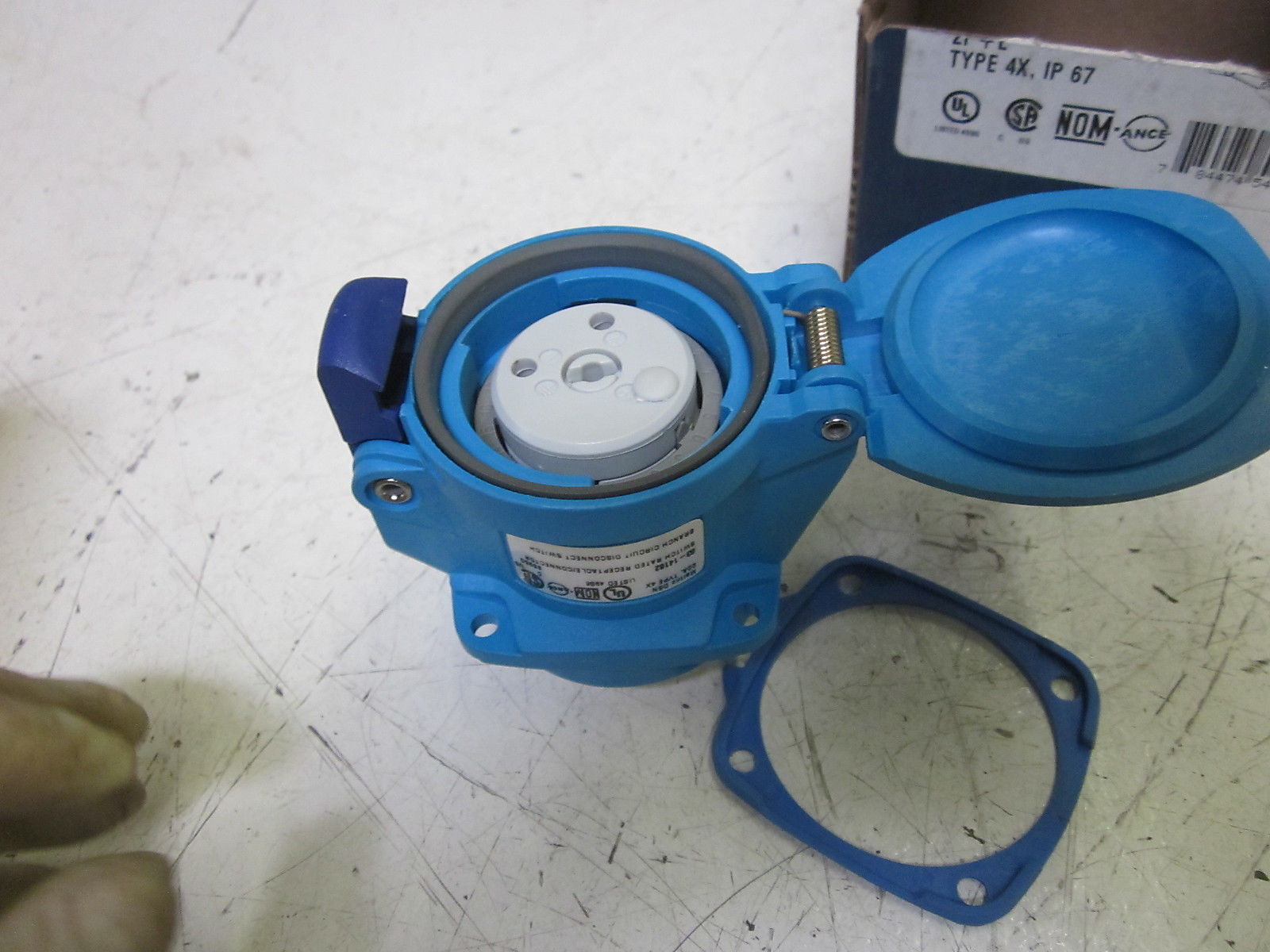 MELTRIC 63-14162 RECEPTACLE / CONNECTOR 20A 208V NSMP