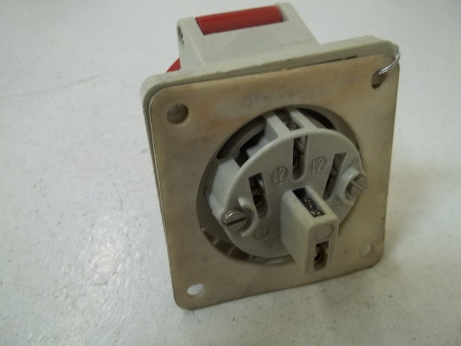 MENNEKES TYPE 1390 16-6H/380-415 UNMP