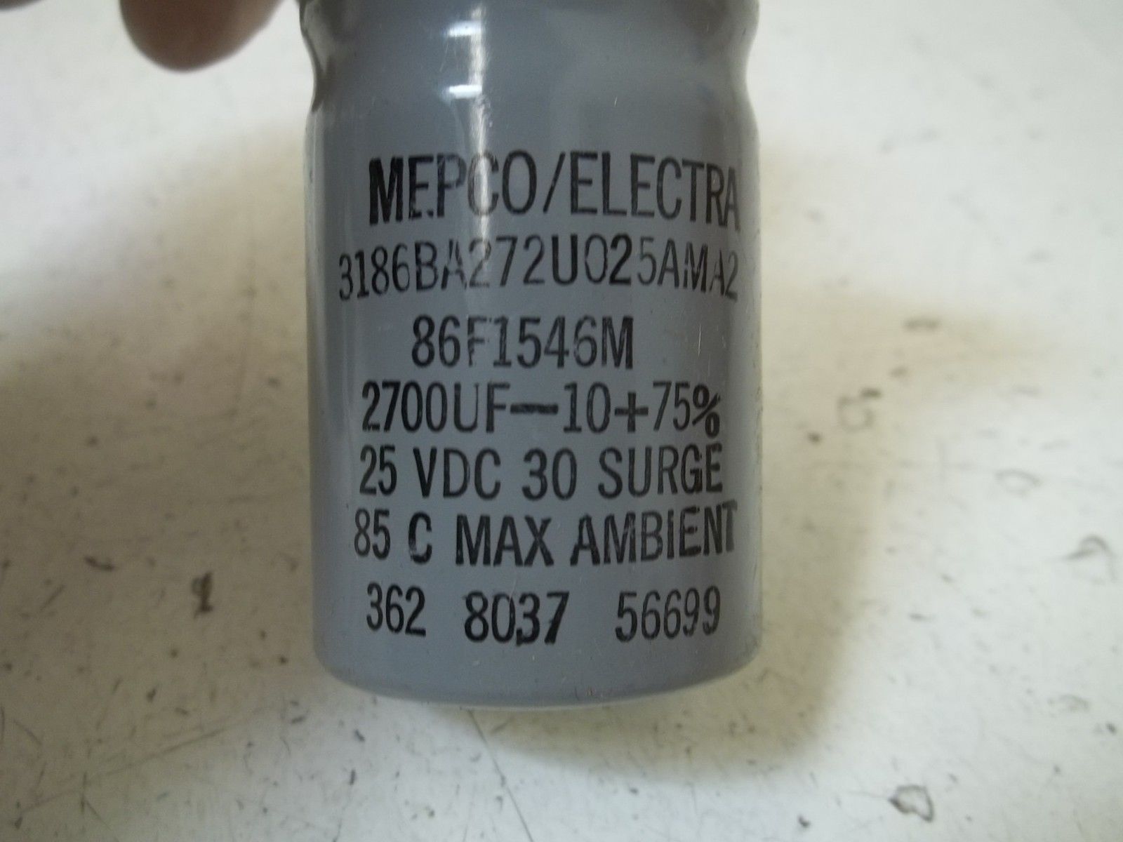 MEPCO 3186BA272U025AMA2 CAPACITOR 2700UF 25VDC UNMP