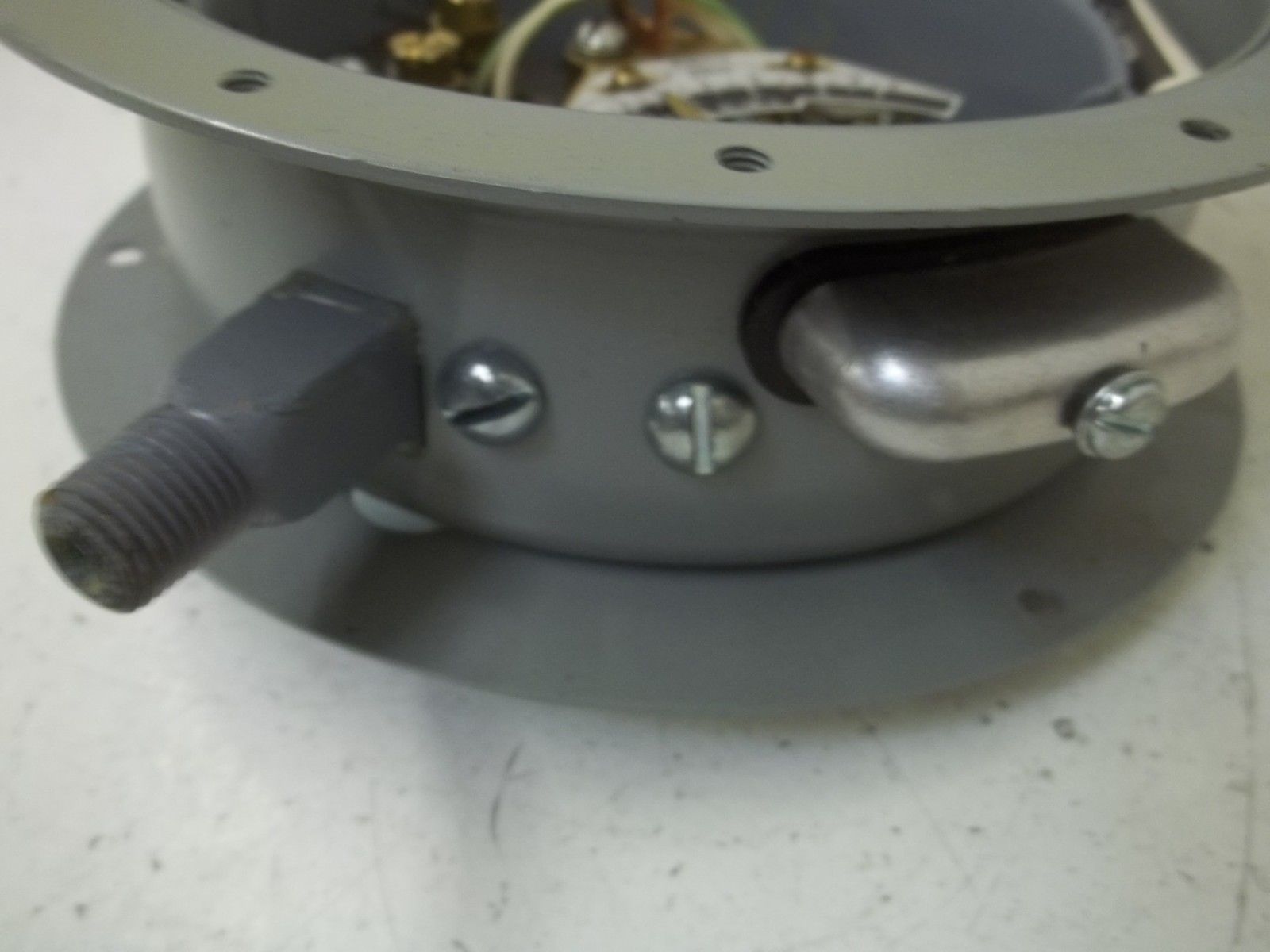 MERCOID DSW233-2RG1 PRESSURE SWITCH (AS PICTURED) NSMP