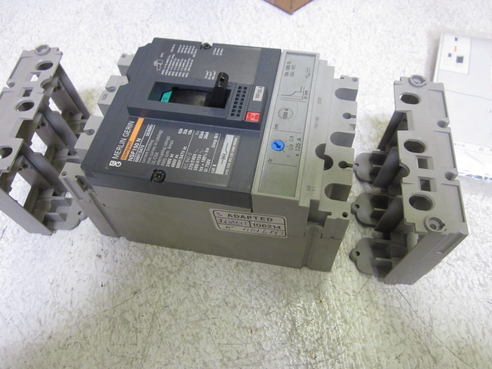 MERLIN GERIN NSF150N 347V CIRCUIT BREAKER NSMP
