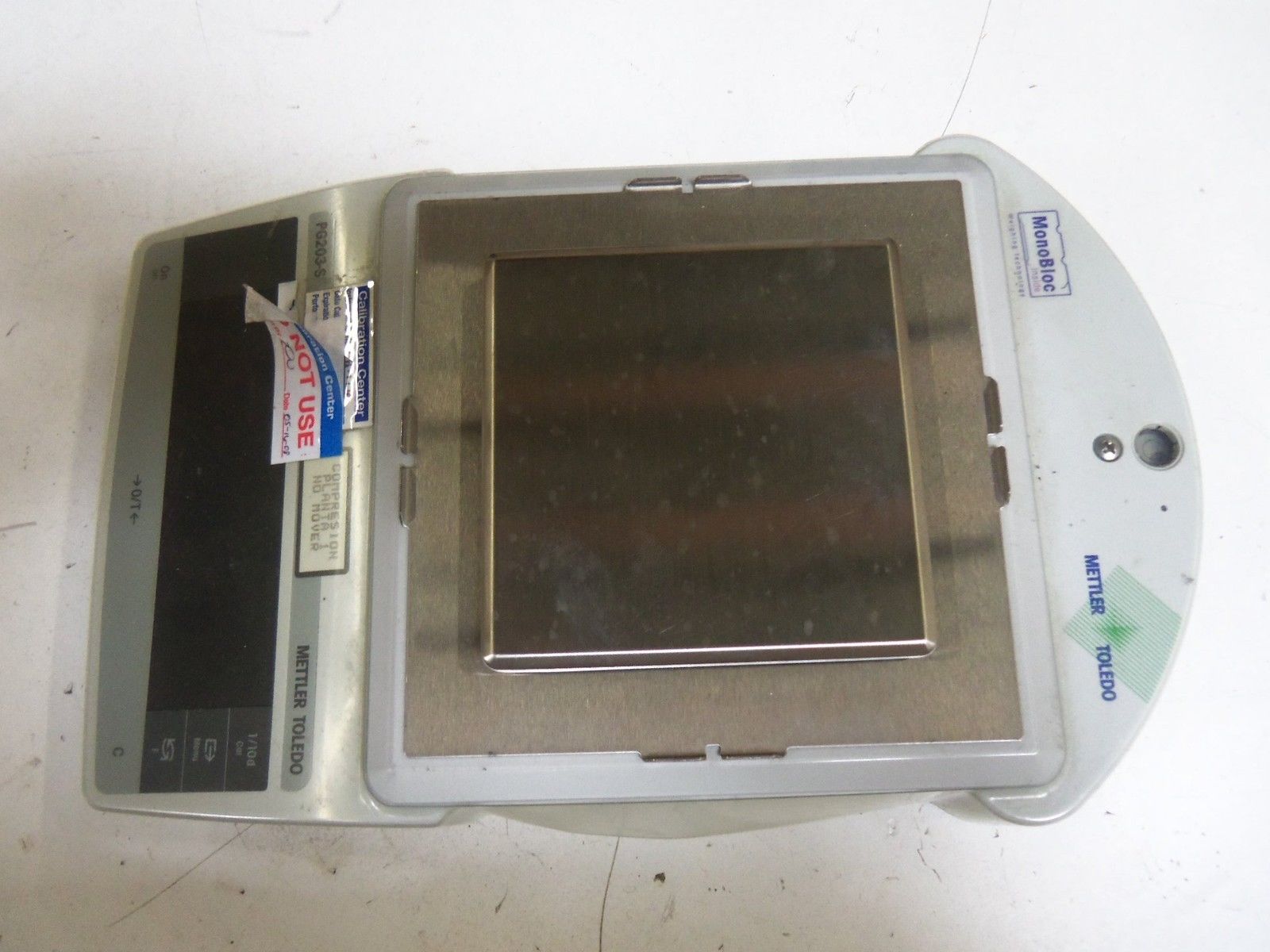 METTLER TOLEDO PG203-S ANALYTICAL BALANCE SCALE (AS PICTURED-NO SHIELD) *USED*