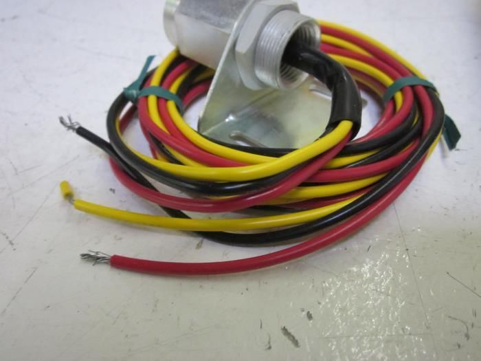 MICRO SWITCH 205FS1 PROXIMITY SENSOR NSMP