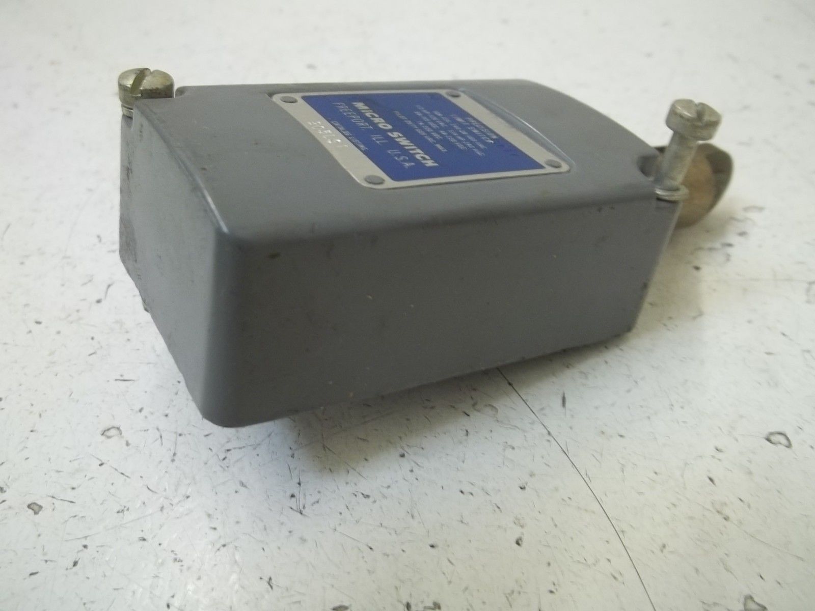 MICROSWITCH 205LS1 (GREY) UNMP