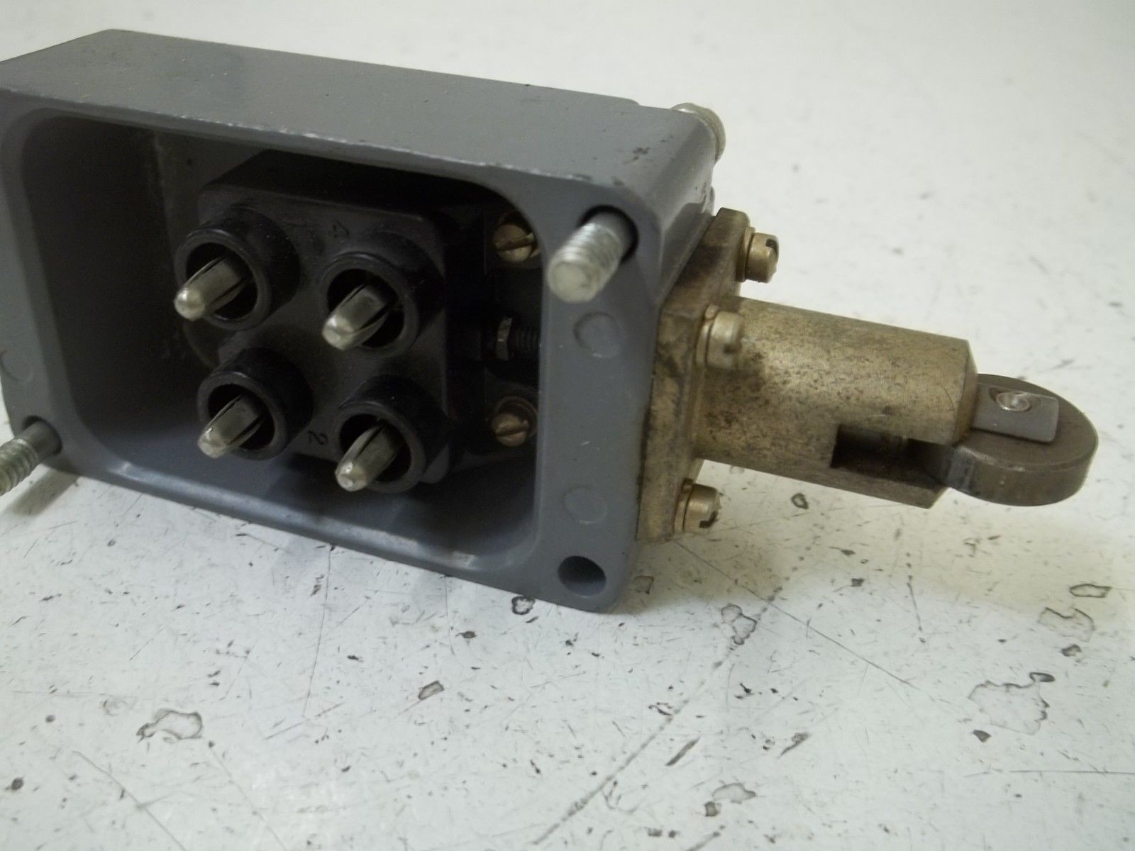 MICROSWITCH 205LS1 (GREY) UNMP