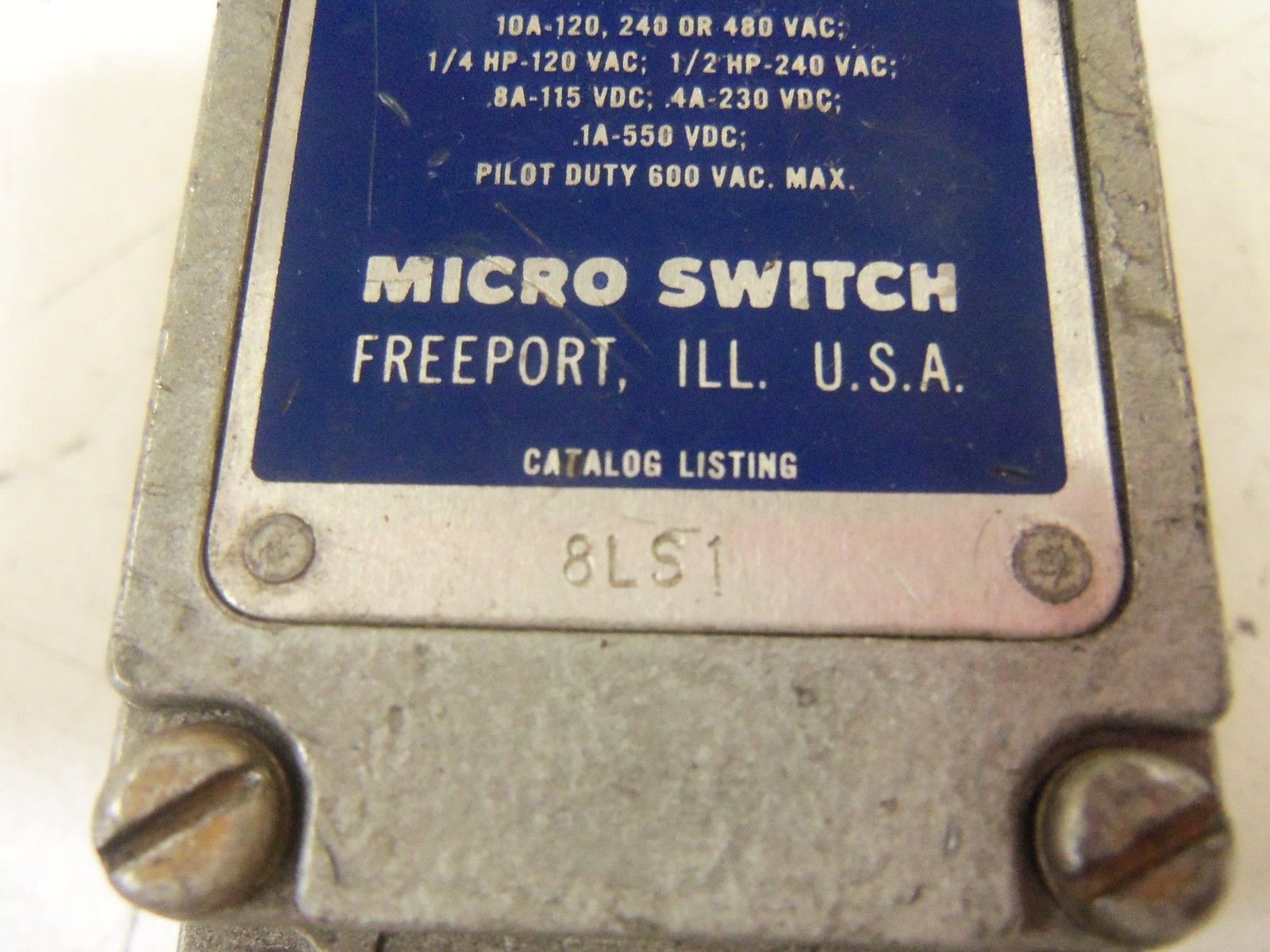 MICRO SWITCH 8LS1 (GREY) (AS PICTURED) UNMP