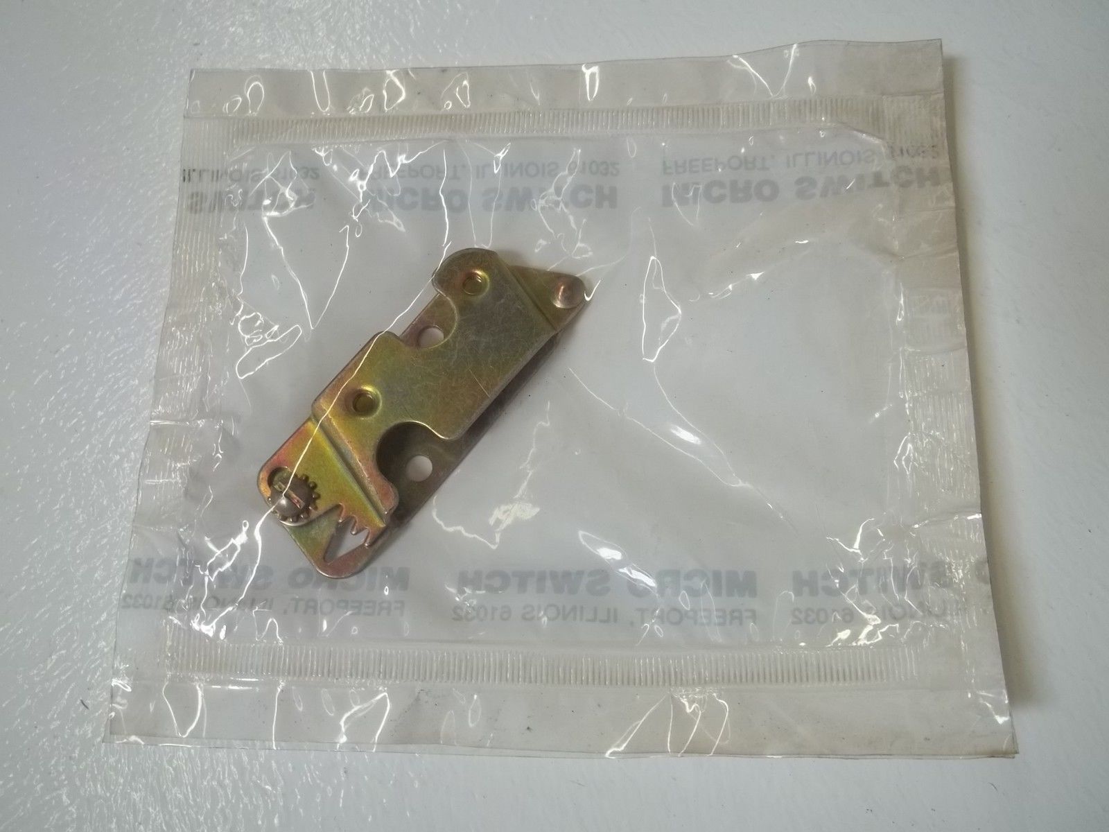 MICRO SWITCH 8MA2 MOUNTING BRACKETS NSMP