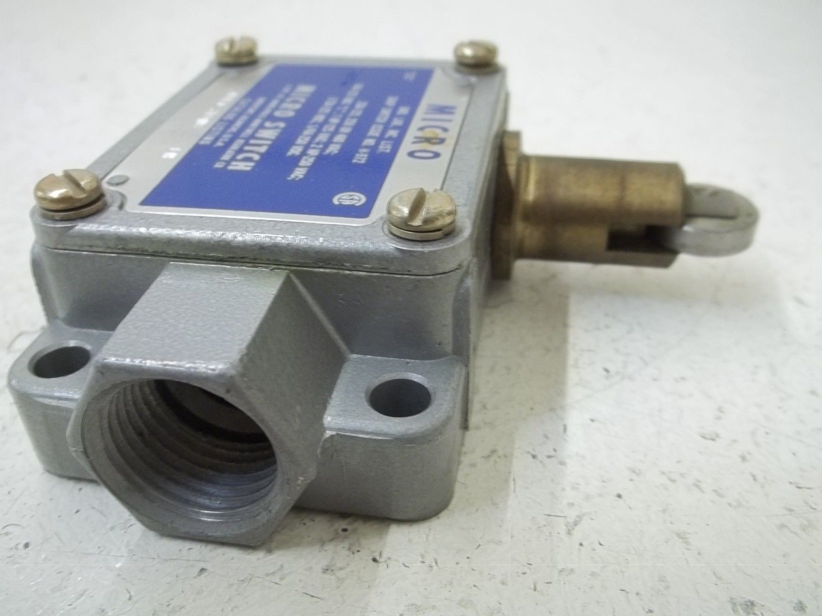 MICRO SWITCH BAF1-2RQN8-LH  (GREY) UNMP