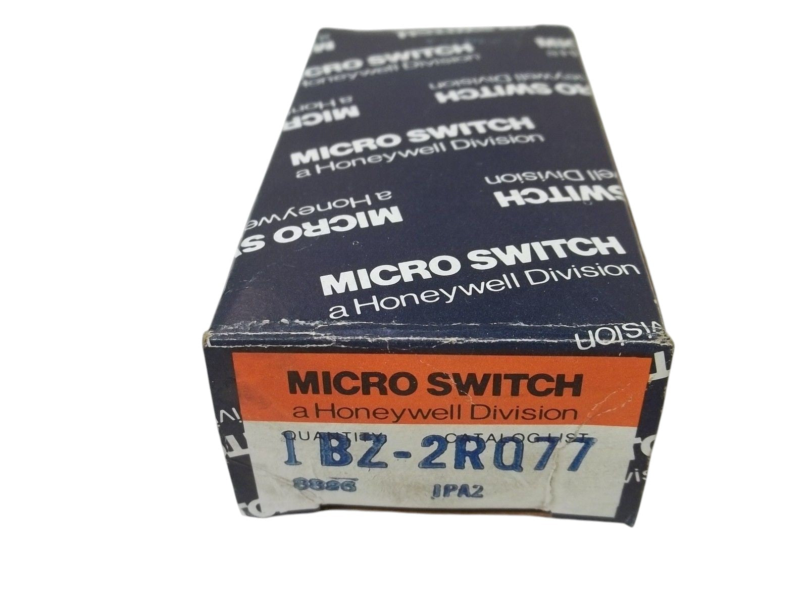 MICRO SWITCH BZ-2Q77 LIMIT SWITCH ( BLUE AND WHITE BOX)NSMP
