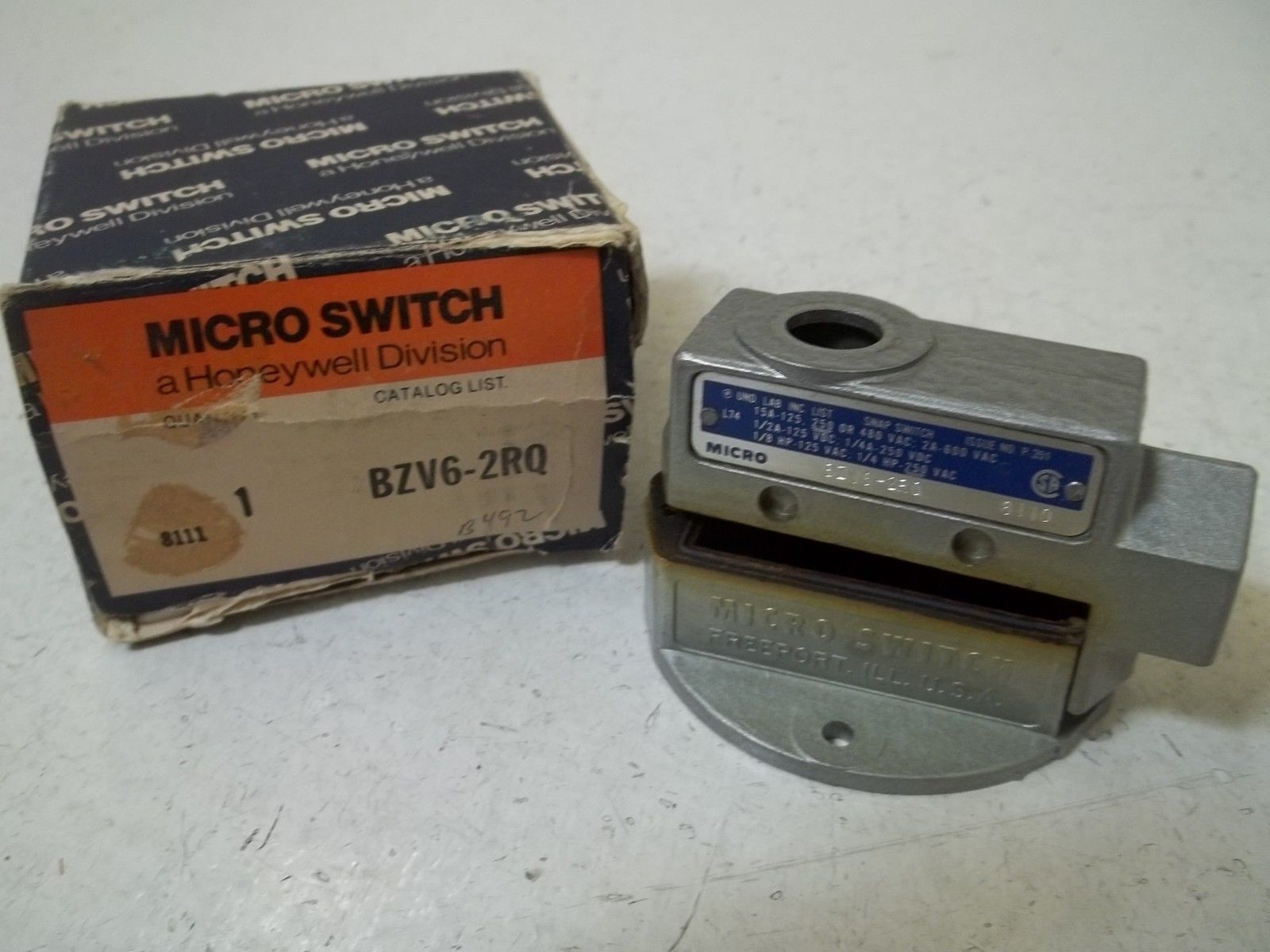 MICRO SWITCH BZV6-2RQ LIMIT SWITCH(MISSING HEAD PART) UNMP