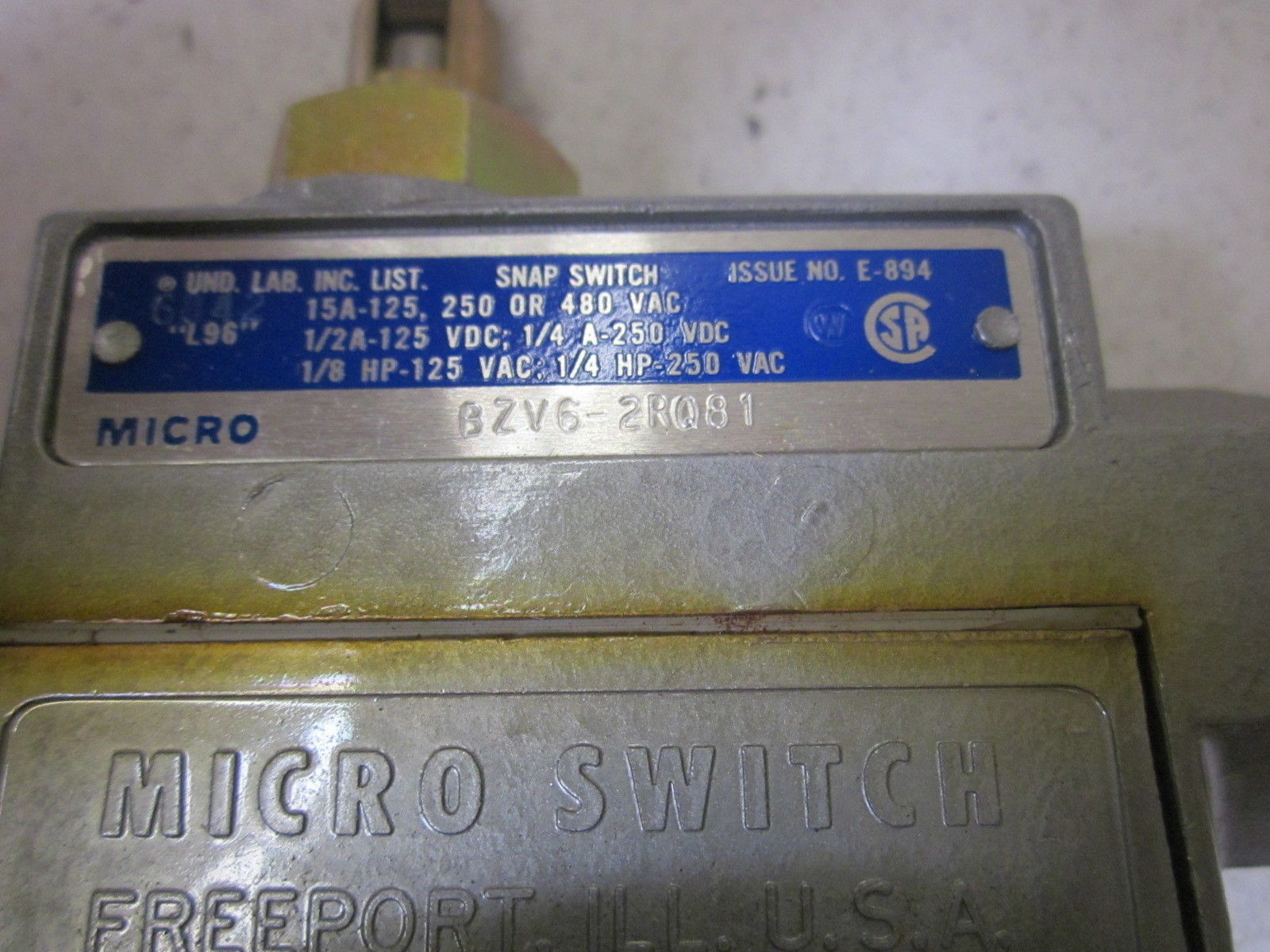 MICRO SWITCH BZV6-2RQ81 (GREY) NSMP