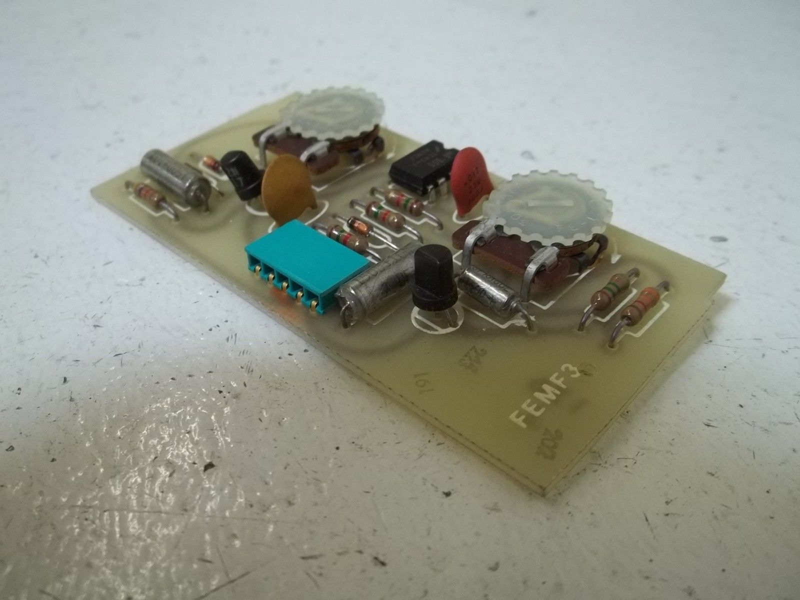 MICRO SWITCH FE-MF3 PHOTOELECTRIC CONTROL UNMP