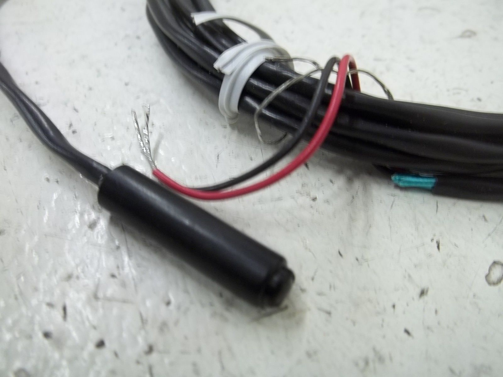 MICRO SWITCH FE-TPC04F PHOTOELECTRIC SENSOR UNMP
