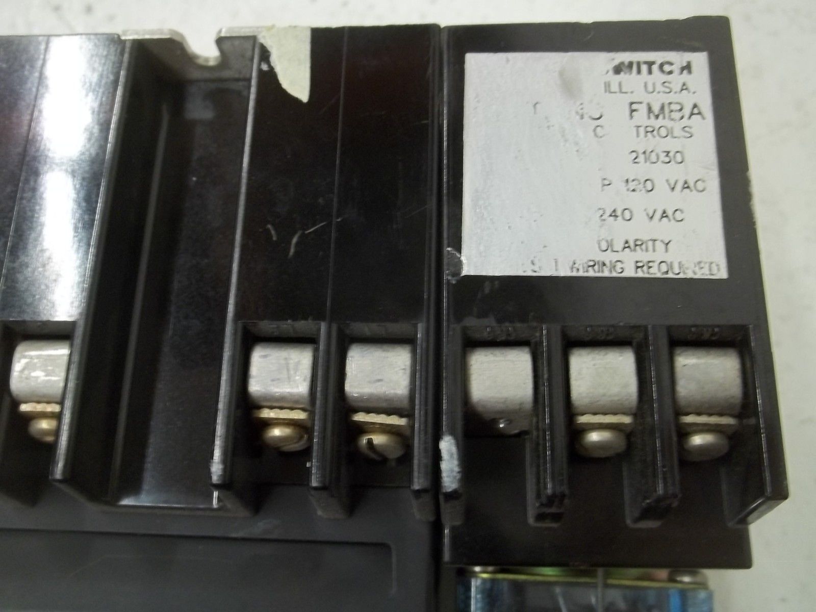 MICRO SWITCH FMF112.AV PROXIMITY CONTROL AMPLIFIER UNMP
