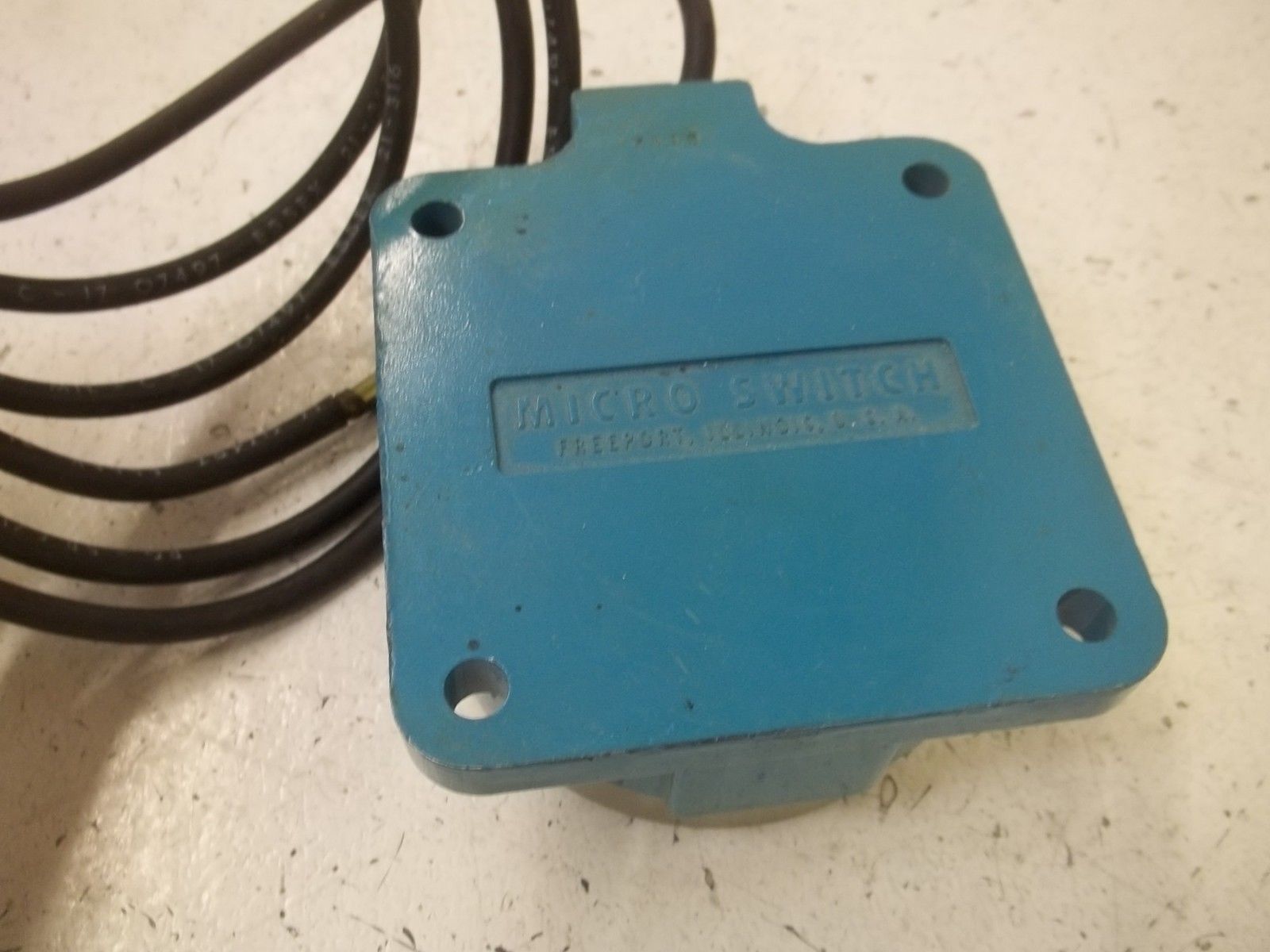 MICRO SWITCH FMSA3-6 PROXIMITY SWITCH UNMP
