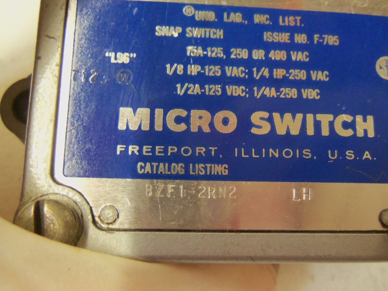 MICRO SWITCH LIMIT SNAP SWITCH BZF1-2RN2 UNMP