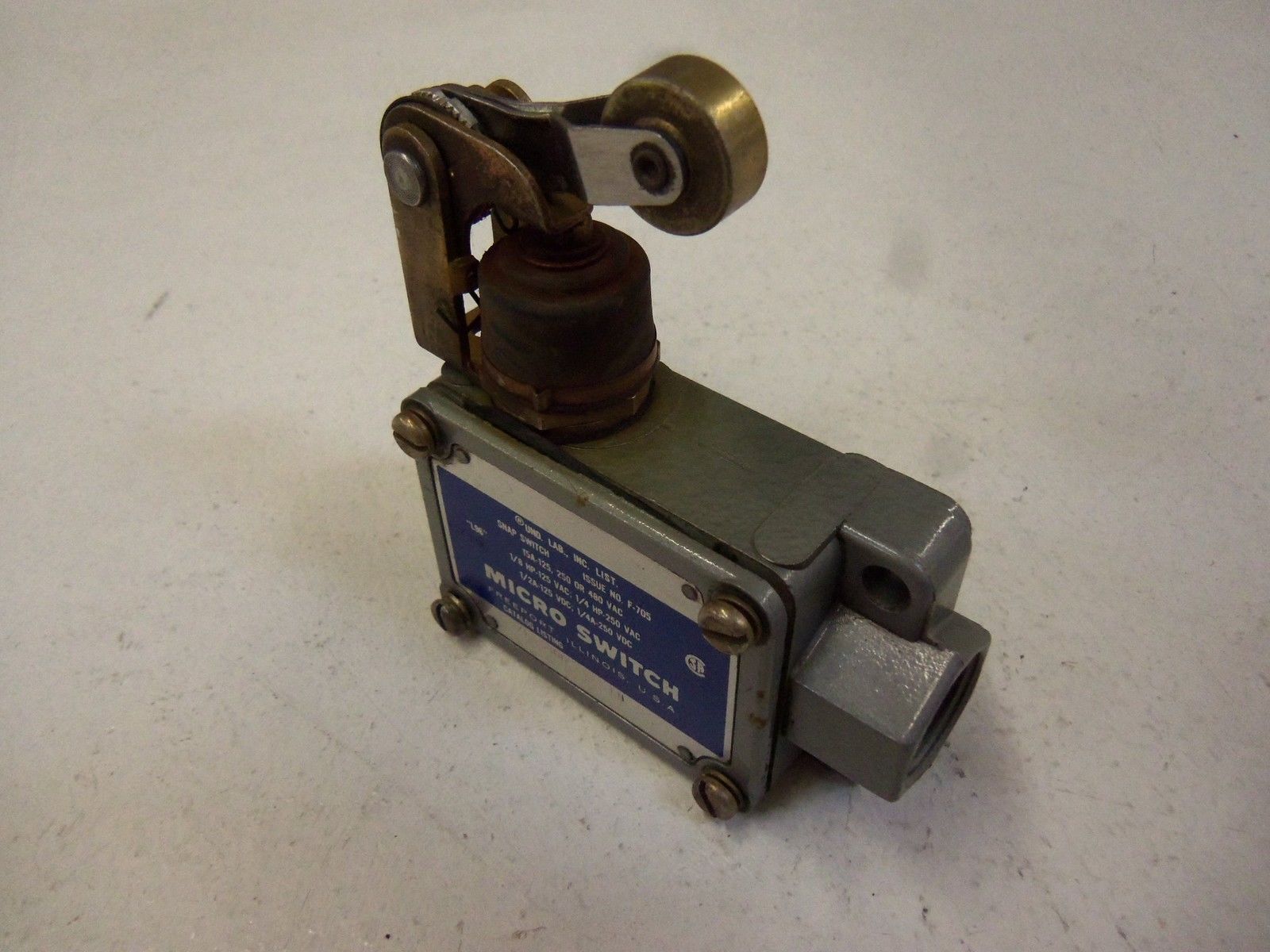 MICRO SWITCH LIMIT SNAP SWITCH BZF1-2RN2 UNMP