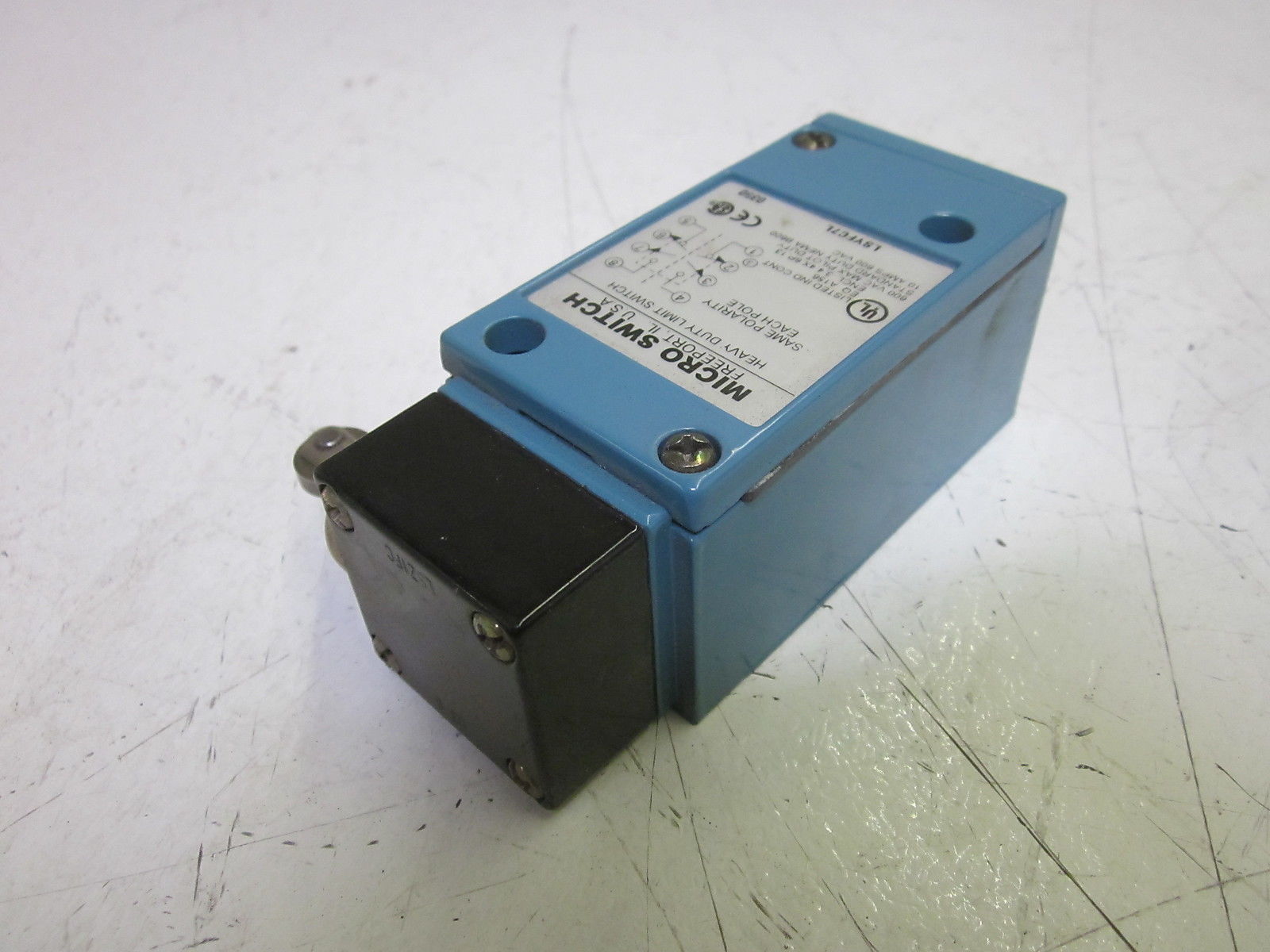 MICRO SWITCH LSYFC7L LIMIT SWITCH NSNP