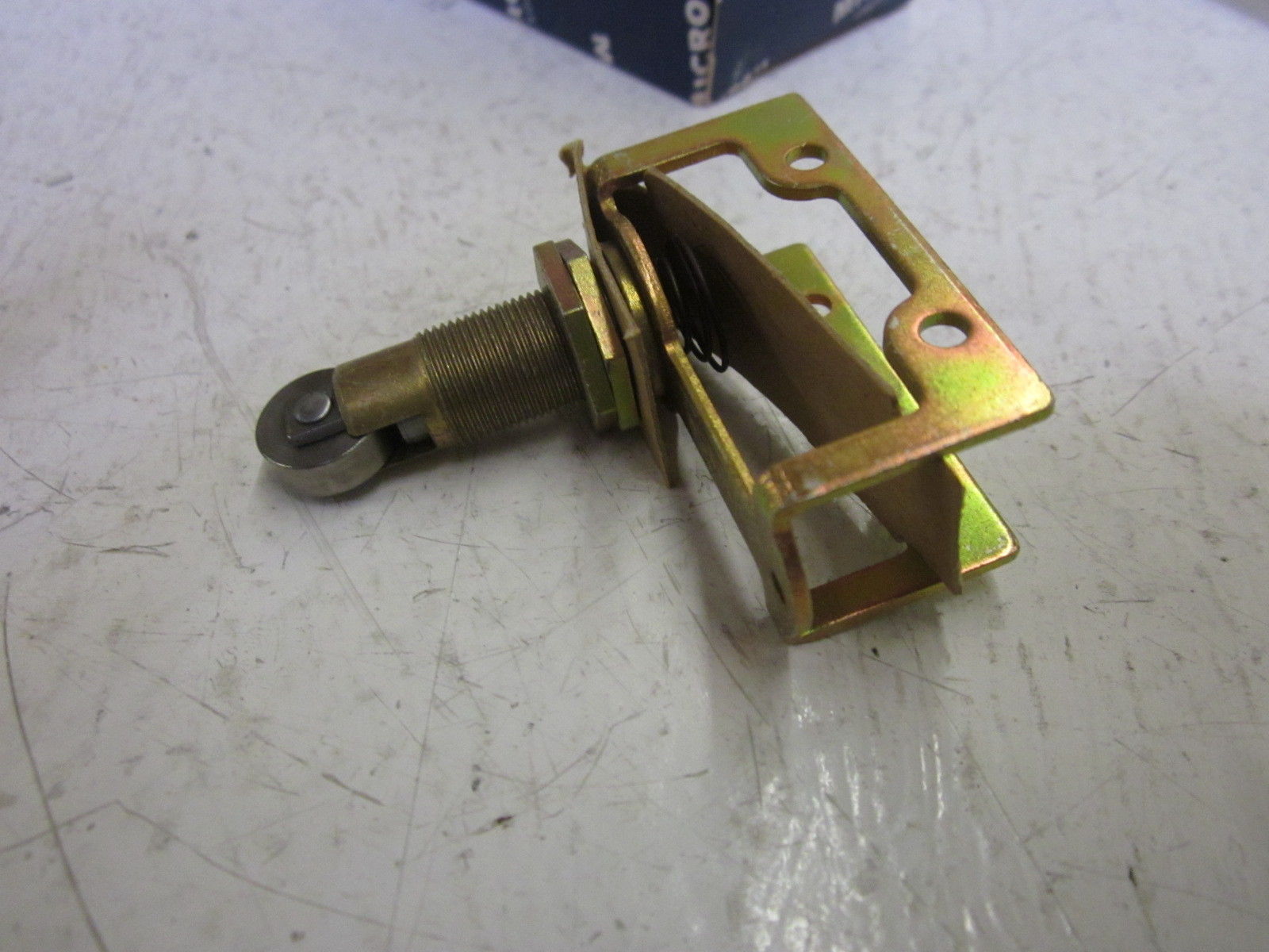MICRO SWITCH MA3211Q NSMP