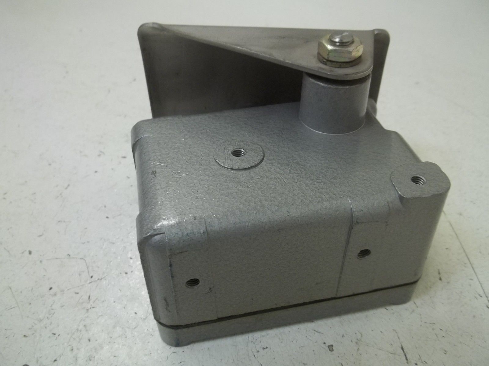 MICRO SWITCH OPD-AR50 SPLASH PROOF SWITCH (GREY) NSNP