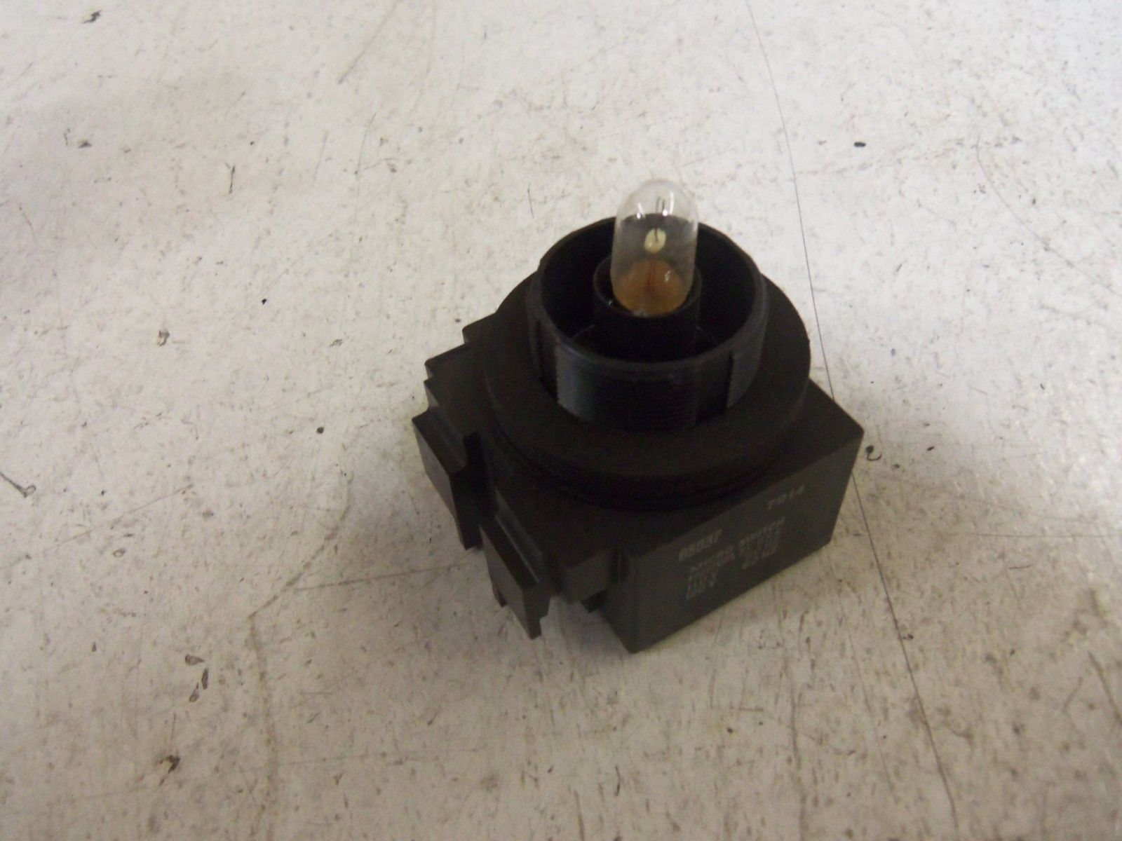 MICRO SWITCH PTL2211  *NEW*