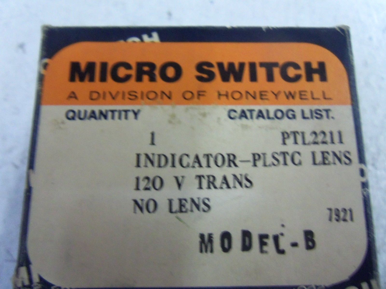 MICRO SWITCH PTL2211  *NEW*