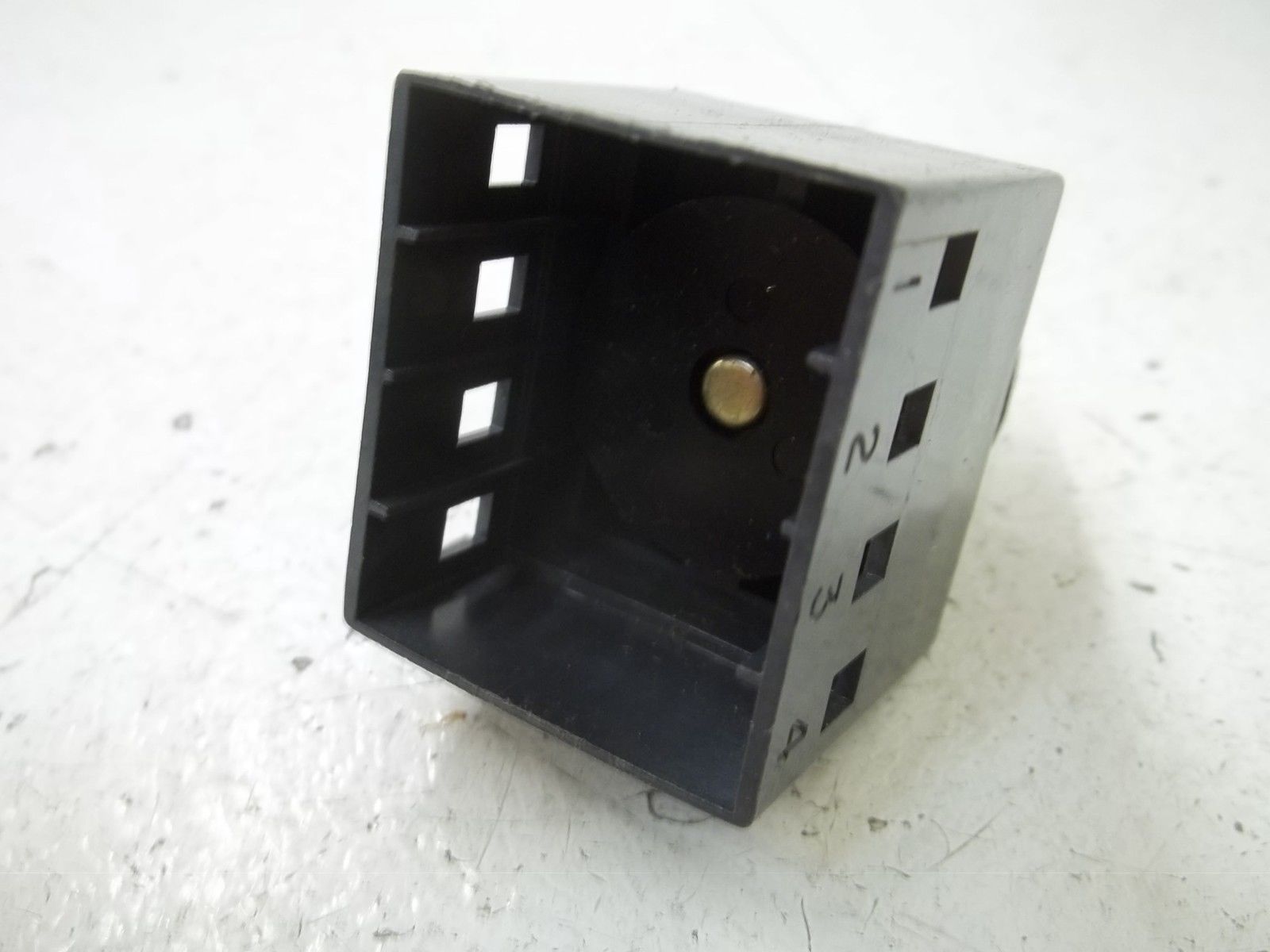 MICRO SWITCH PWM11 PUSHBUTTON NSNP