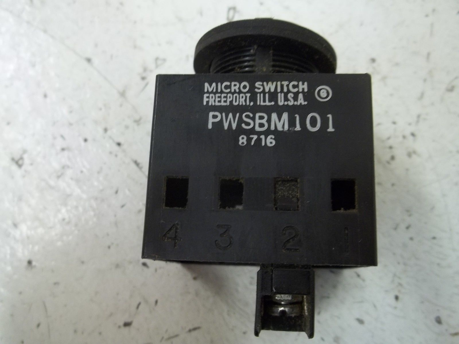 MICRO SWITCH PWSBM101 SELECTOR SWITCH BASE (AS IS)UNMP