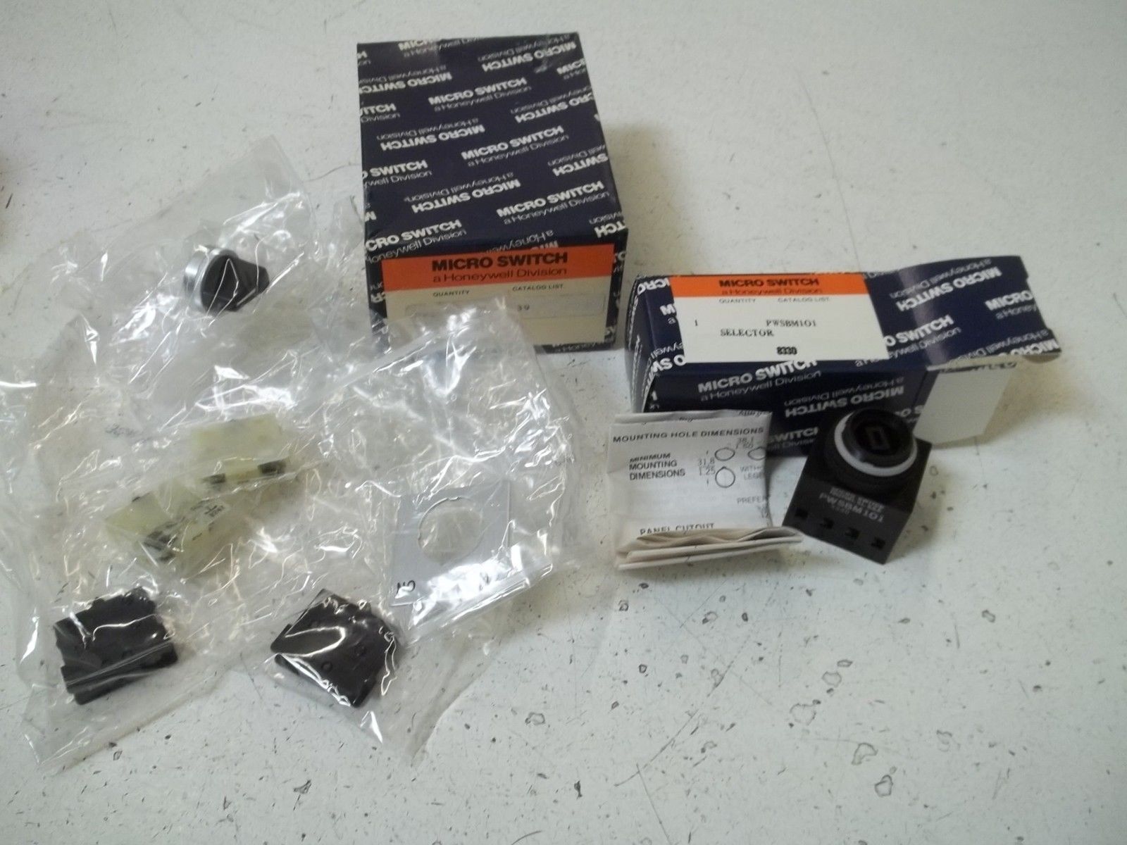 MICRO SWITCH PWSBM102DEDE-B39 NSMP