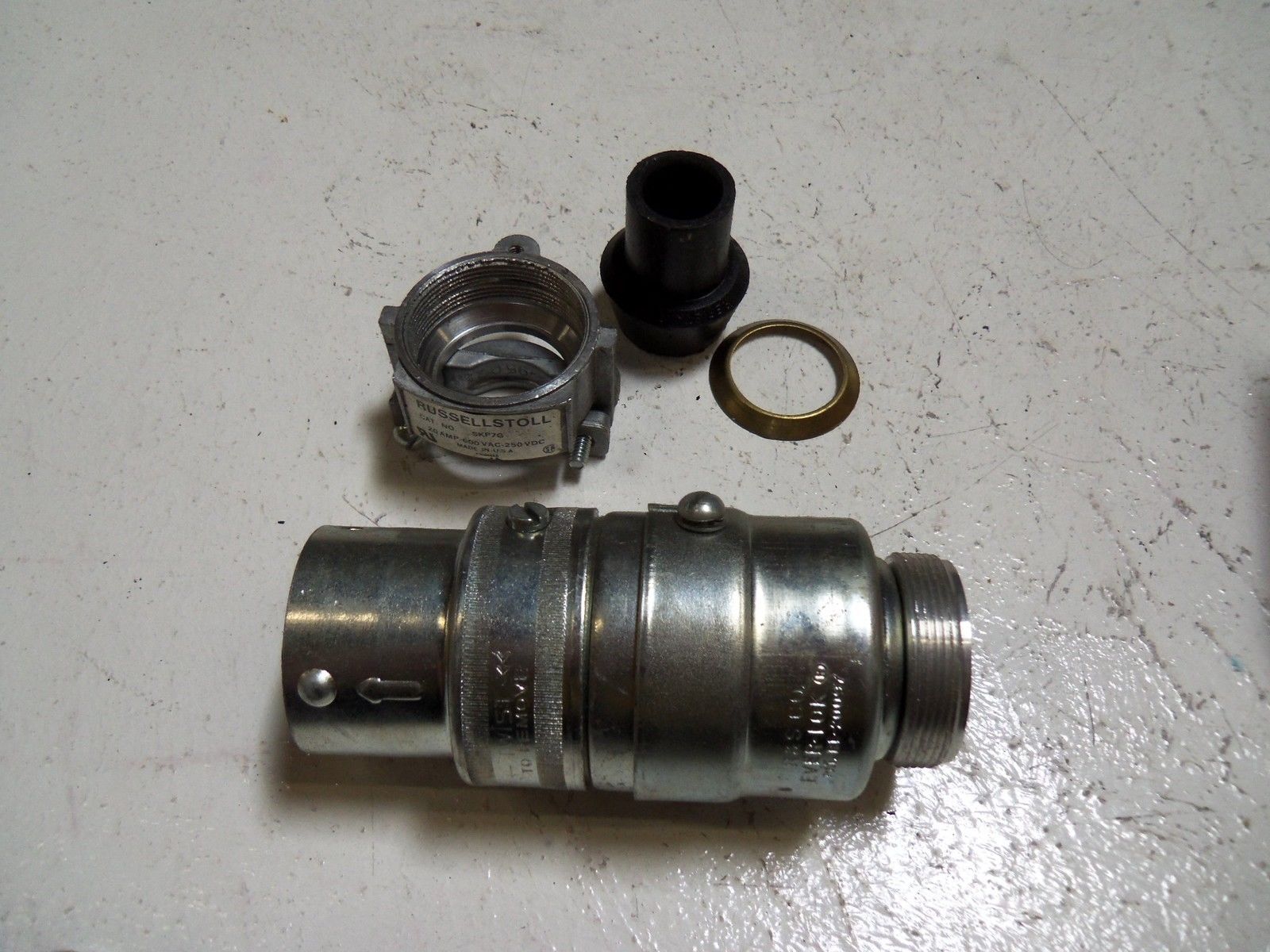 MIDLAND ROSS F22040P PLUG NSMP