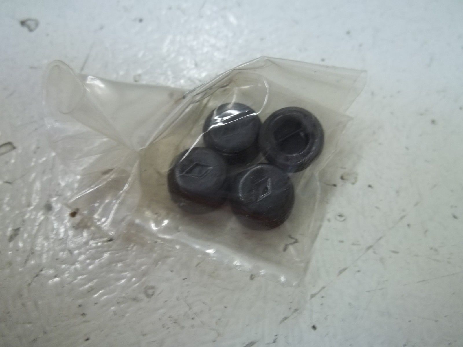 MILLER 301 1/8" VALVE SUBPLATE NSMP