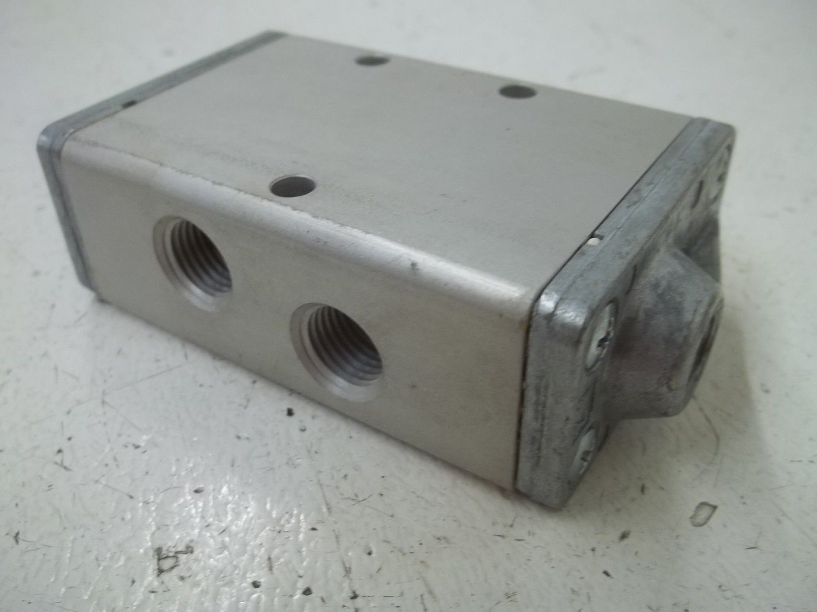 MILLER 3252 FLUID POWER 0-240PSI UNMP