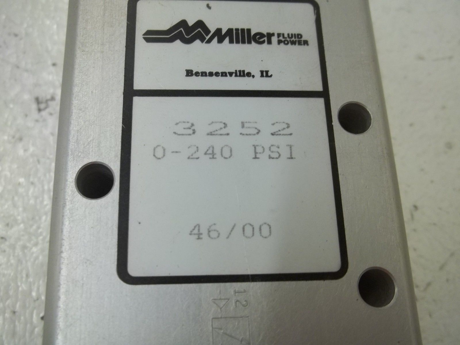 MILLER 3252 FLUID POWER 0-240PSI UNMP