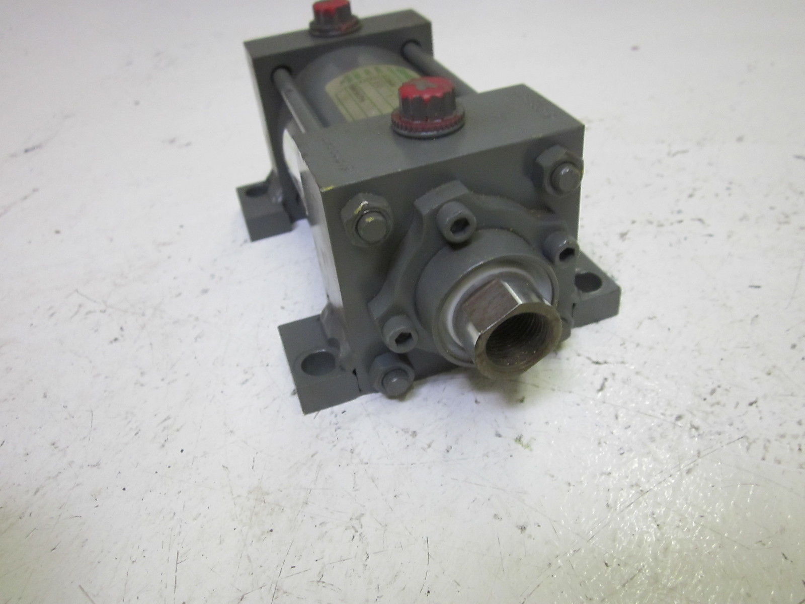 MILLER FLUID POWER A72B4N CYLINDER 250PSI UNMP
