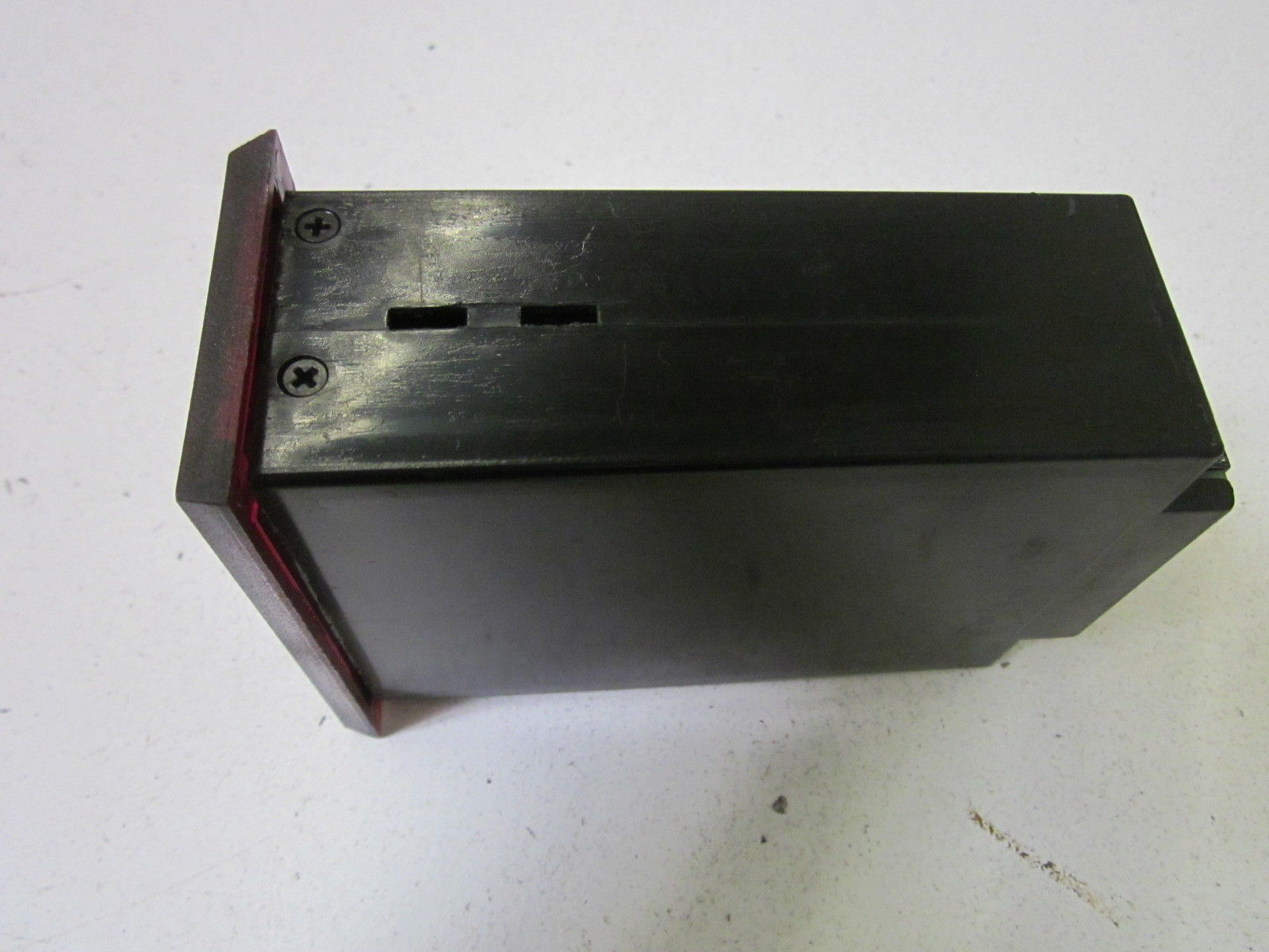 MINARIK VT7-115 INPUT 115V UNMP