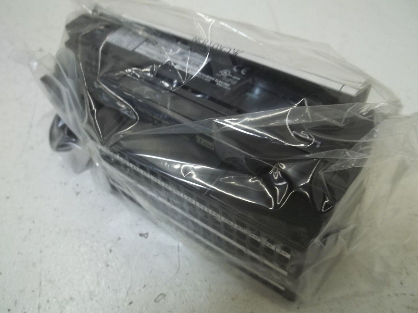 MITSUBISHI AJ65VBTS3-16D CC-LINK I/O16 DC SINK INSRPING CLAMP UNMP