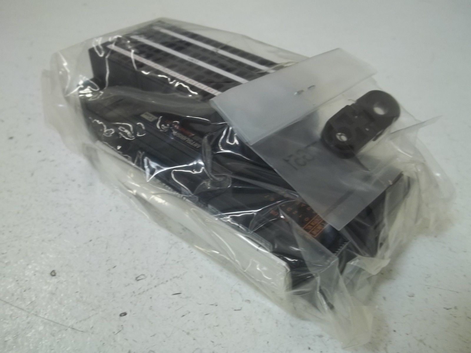 MITSUBISHI AJ65VBTS2-16T CC-LINK I/O16 SINK TR OUT SPRING CLAMP NSMP