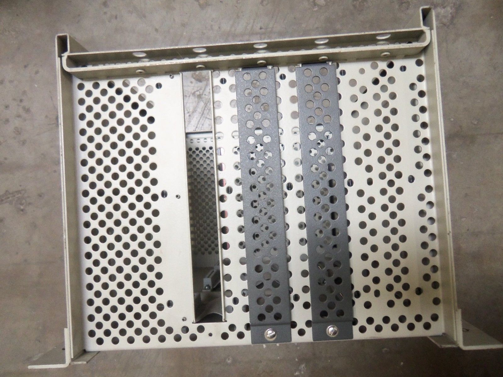 MODICON AS-984A-816 MOUNTING  RACK UNMP